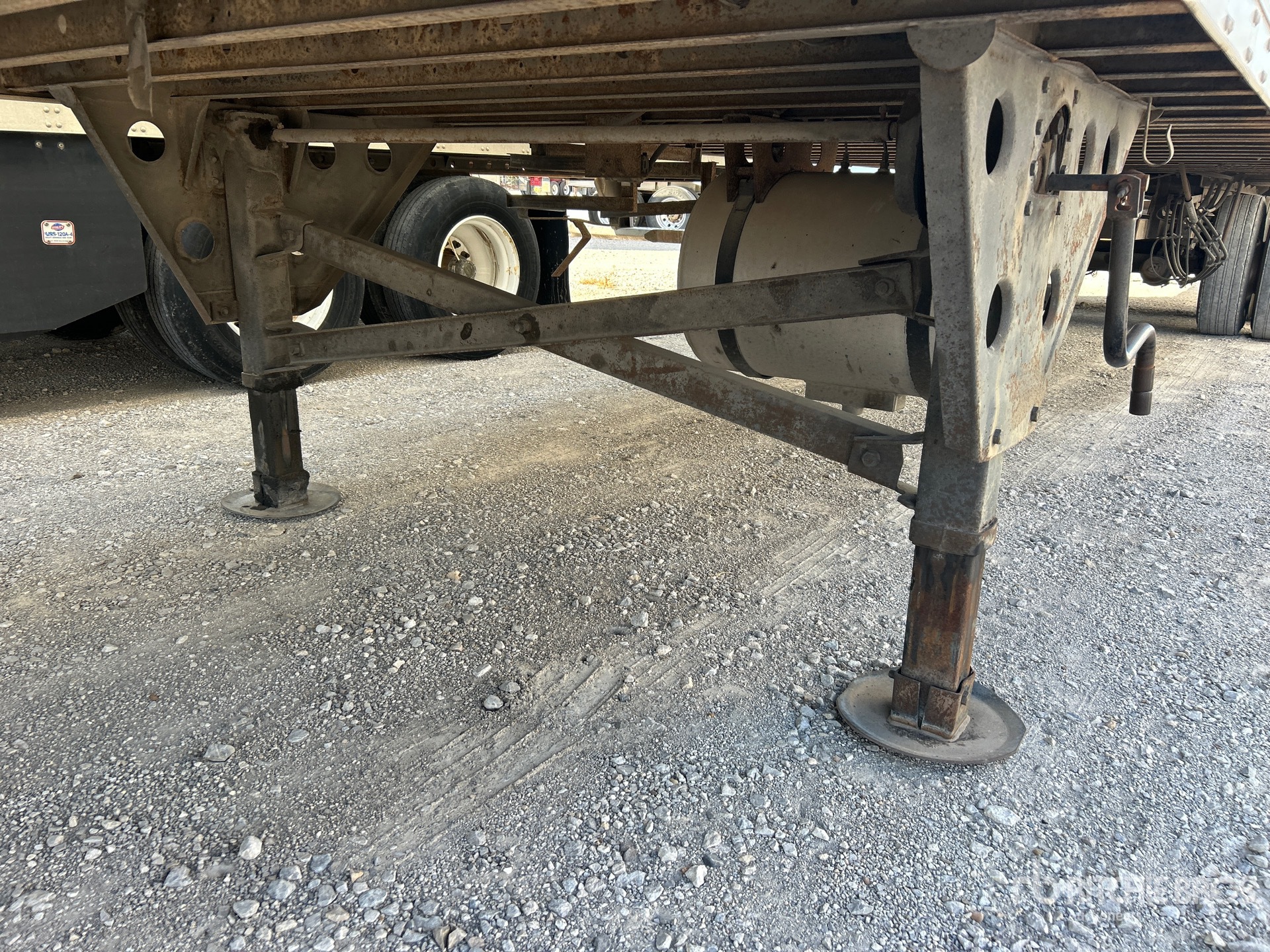 2006 Utility 48 ft