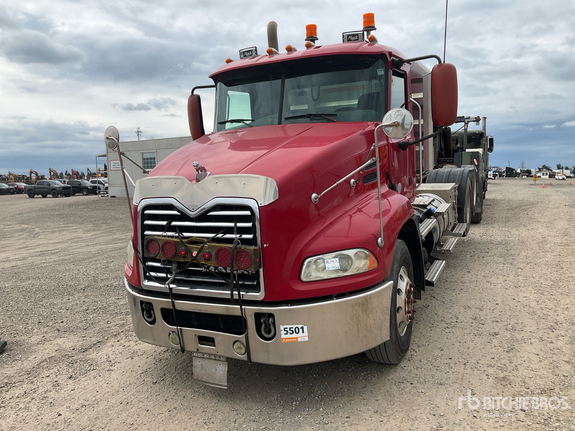2015 Mack CXU613