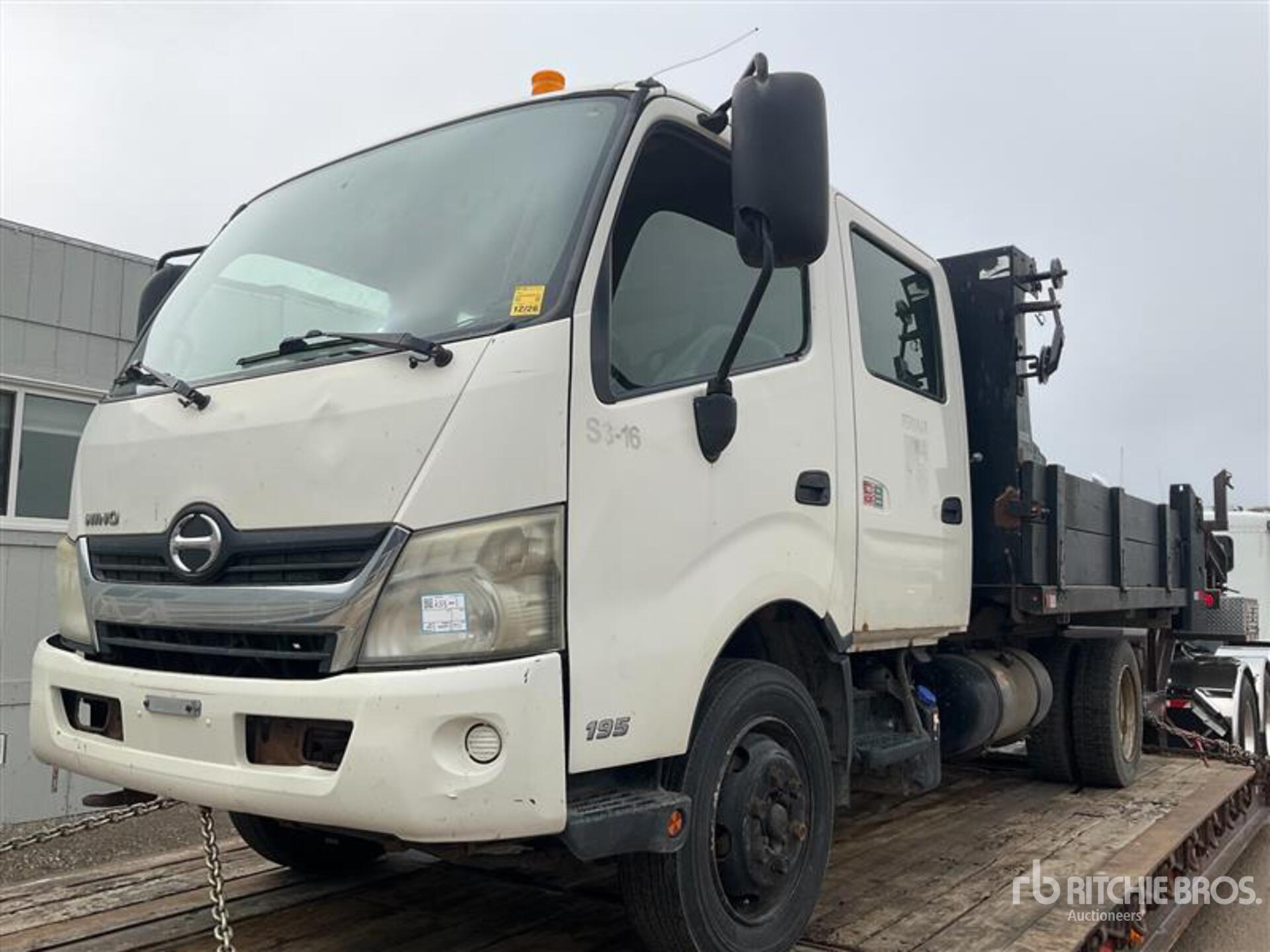 2013 Hino 195