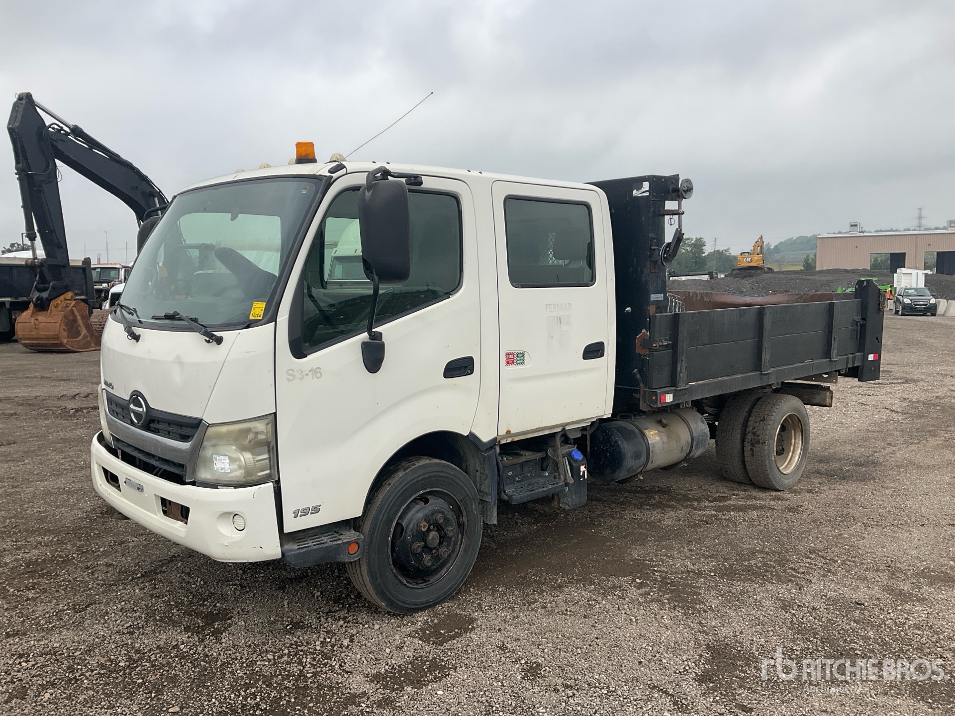 2013 Hino 195