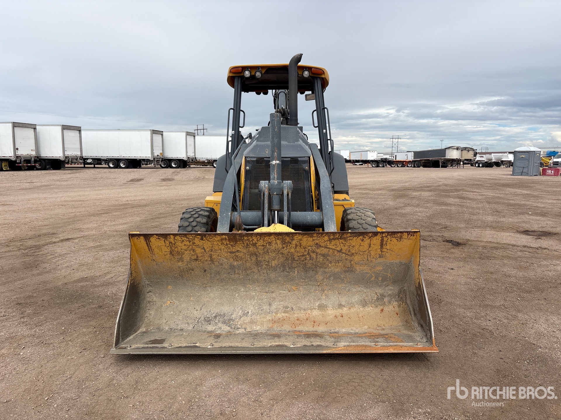 2015 John Deere 410L