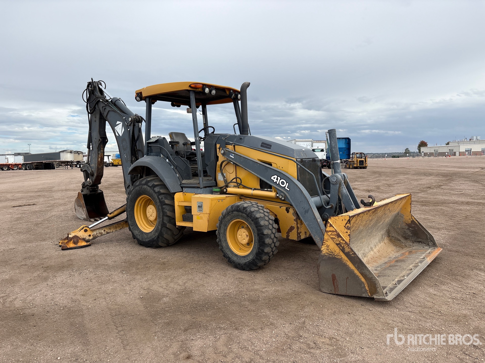 2015 John Deere 410L