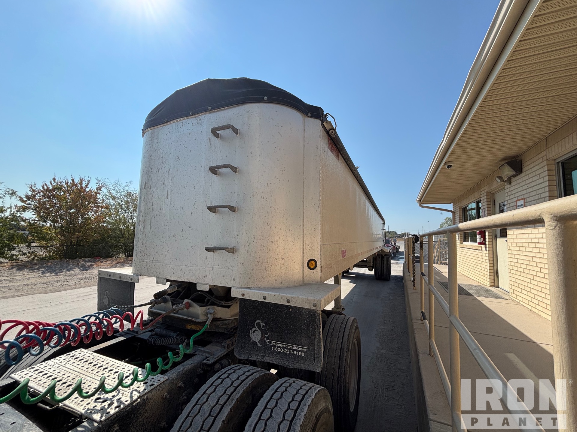 2024 Dragon 39 ft T/A Aluminum Frameless (I ...