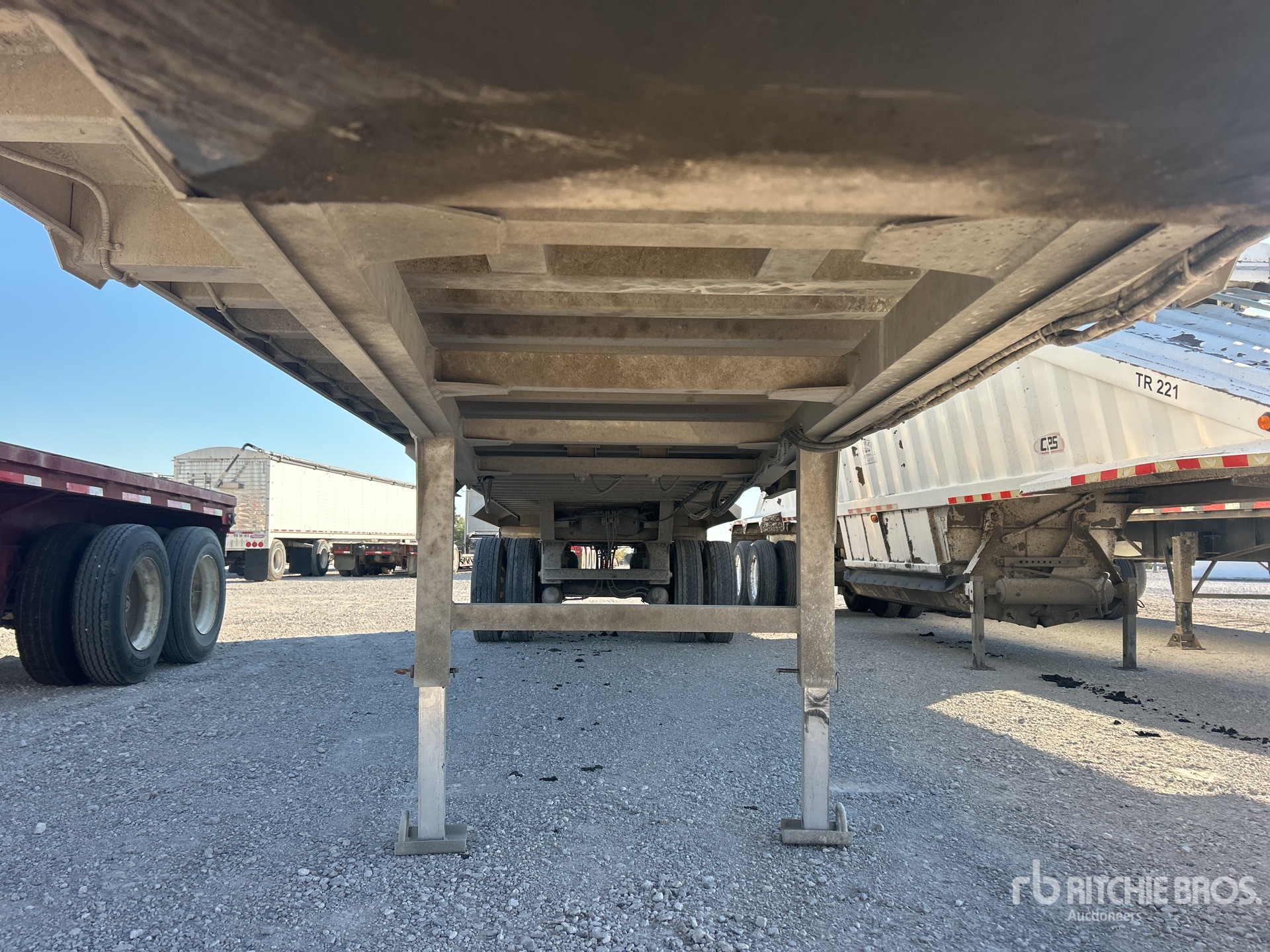 2024 Dragon 39 ft T/A Aluminum Frameless (I ...