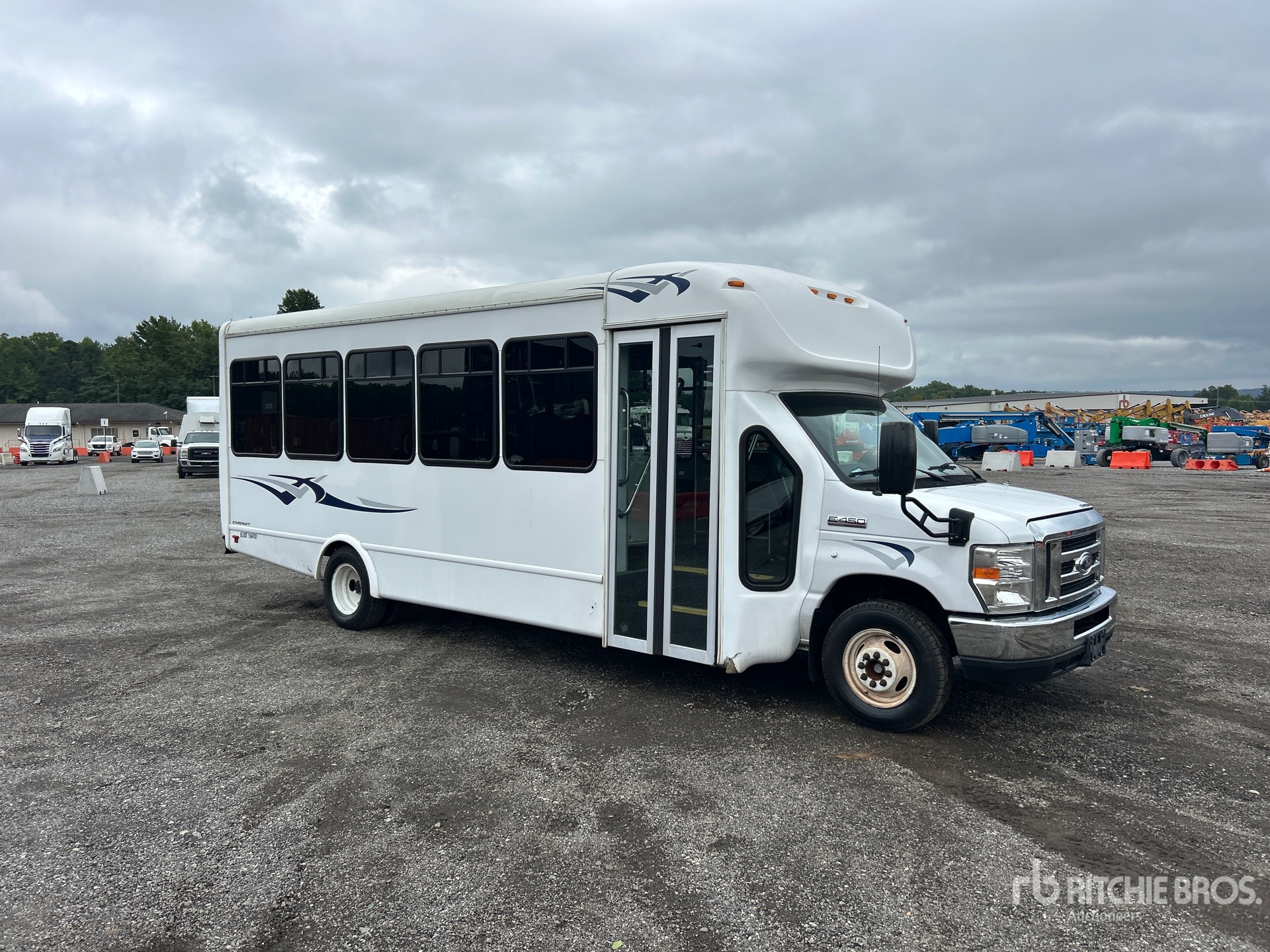 2019 Ford E-450
