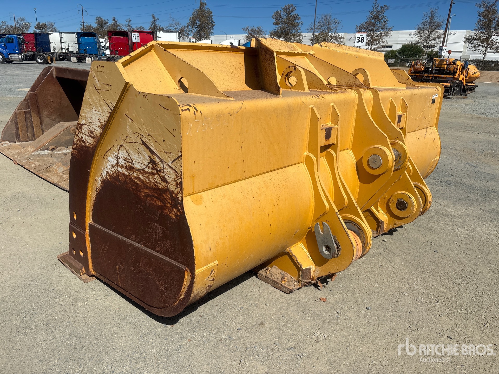 John Deere 5.5 CYD - FITS JOHN DEERE 744K