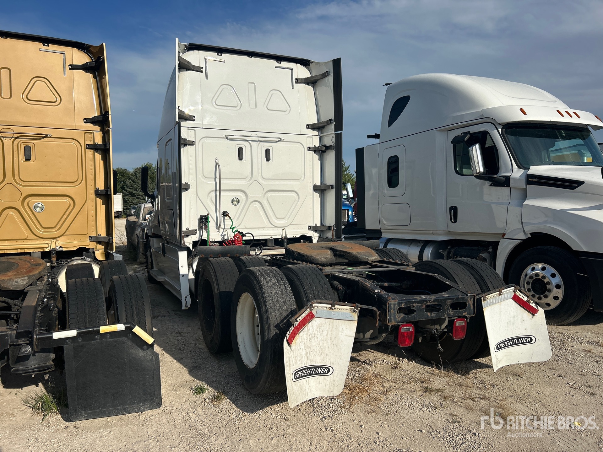 2018 Freightliner CASCADIA 126