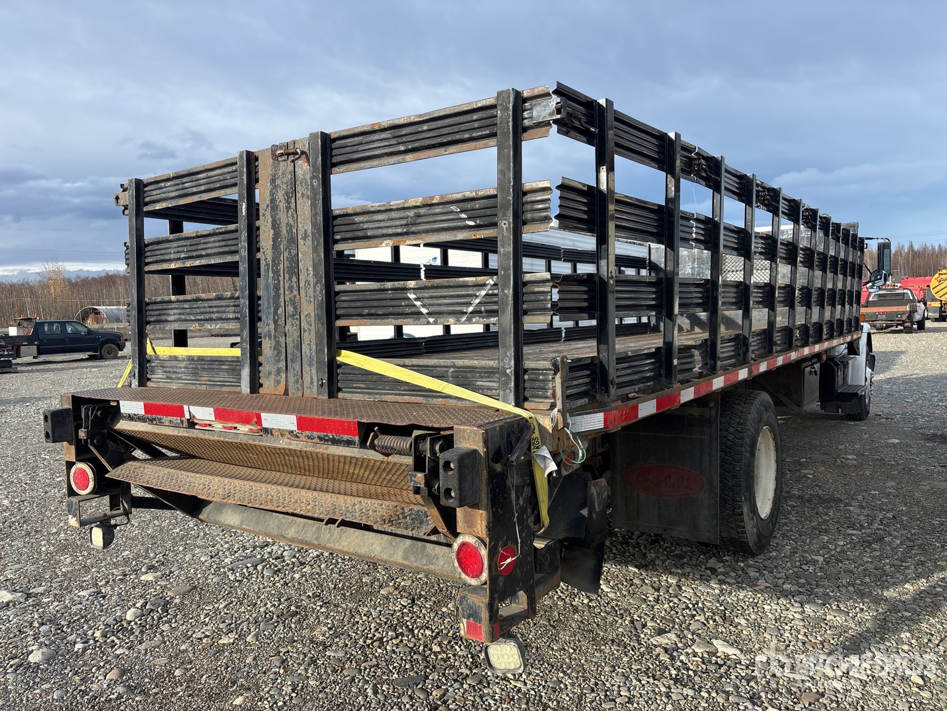 1996 Freightliner FL70