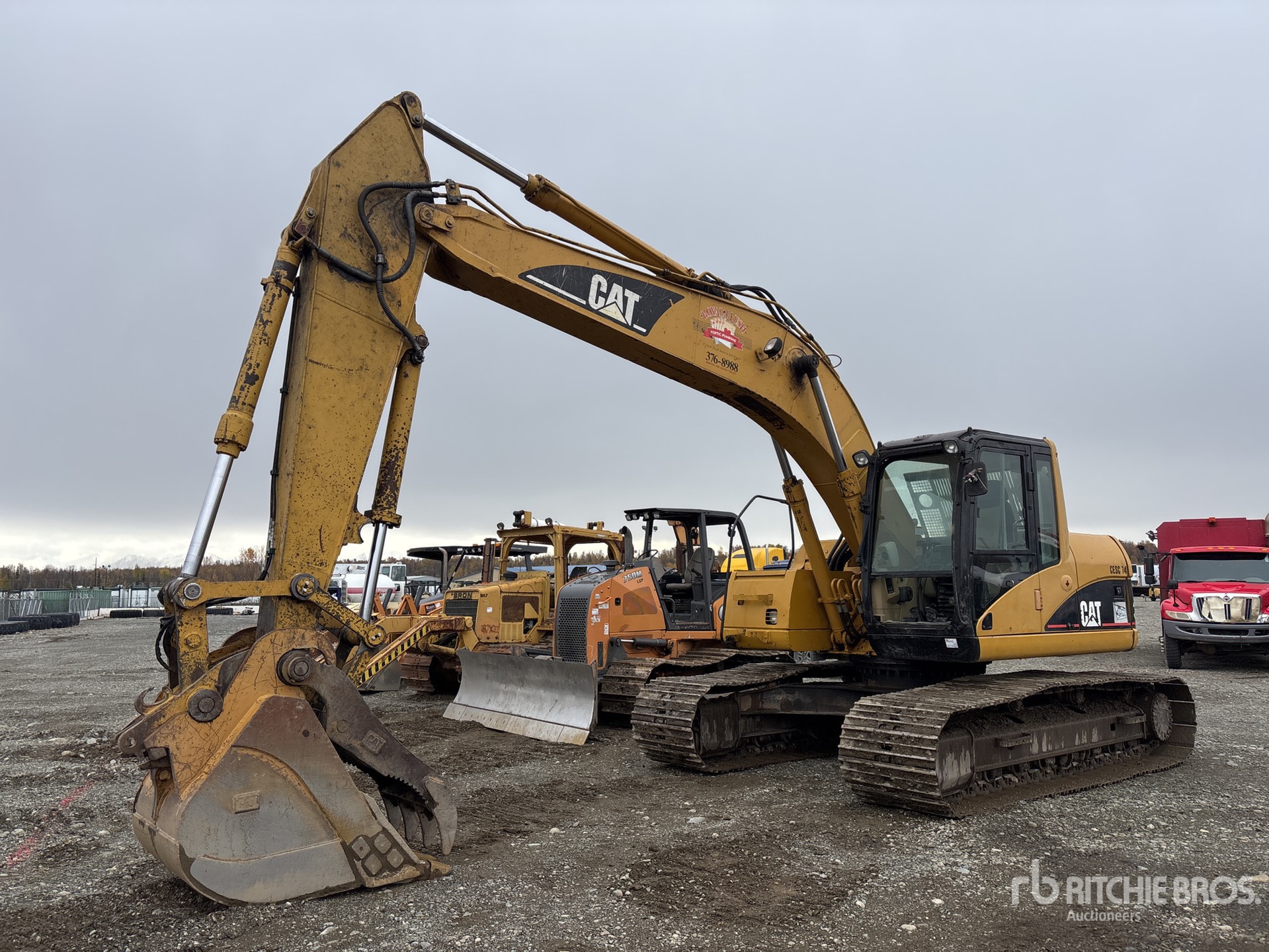 Photo of 2004 Caterpillar 320 CLU