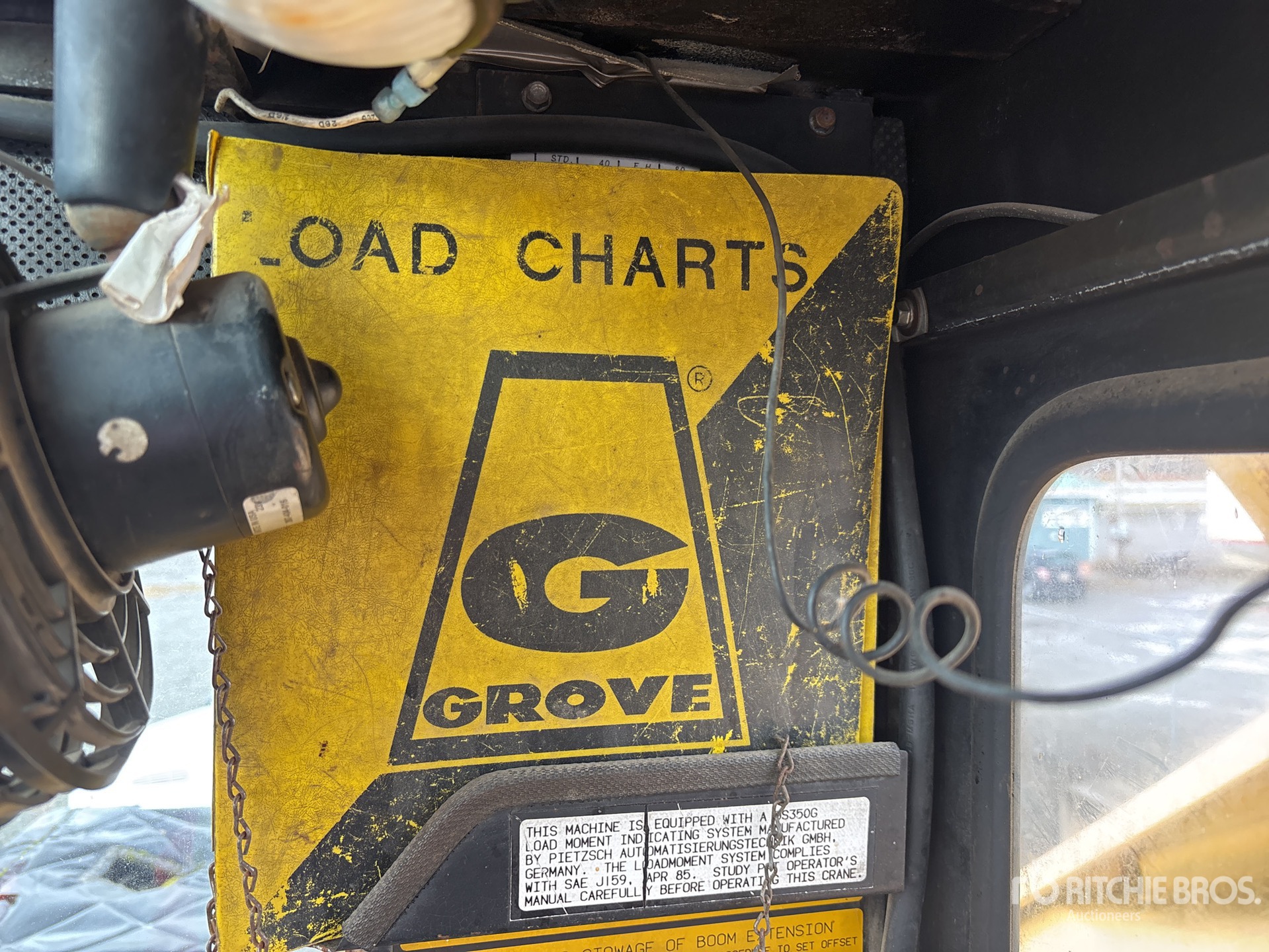 Photo of 1992 Grove RT745