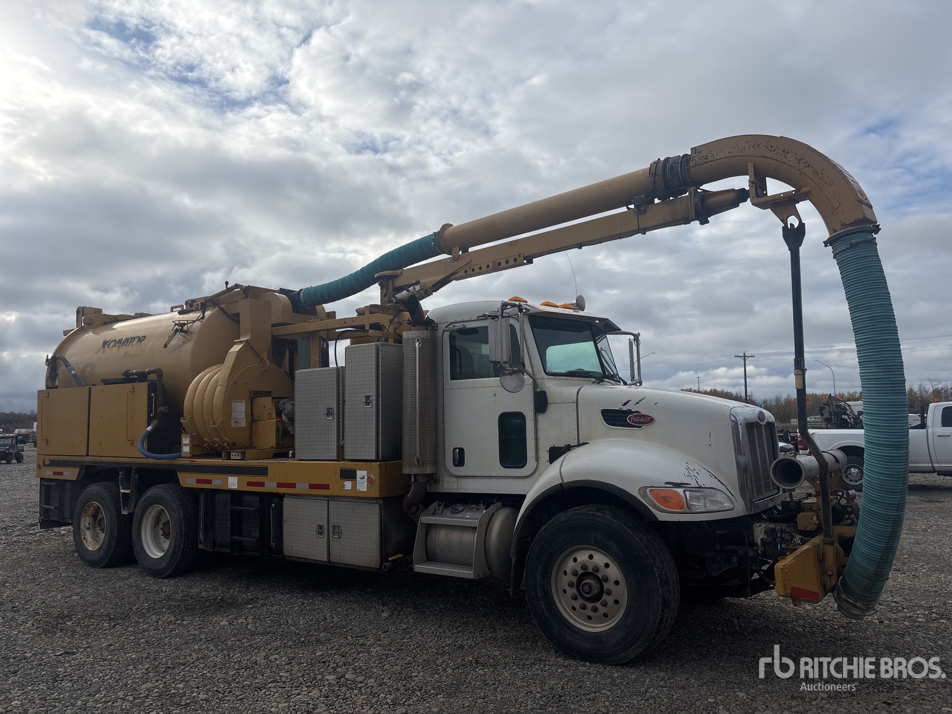 2006 Peterbilt 335