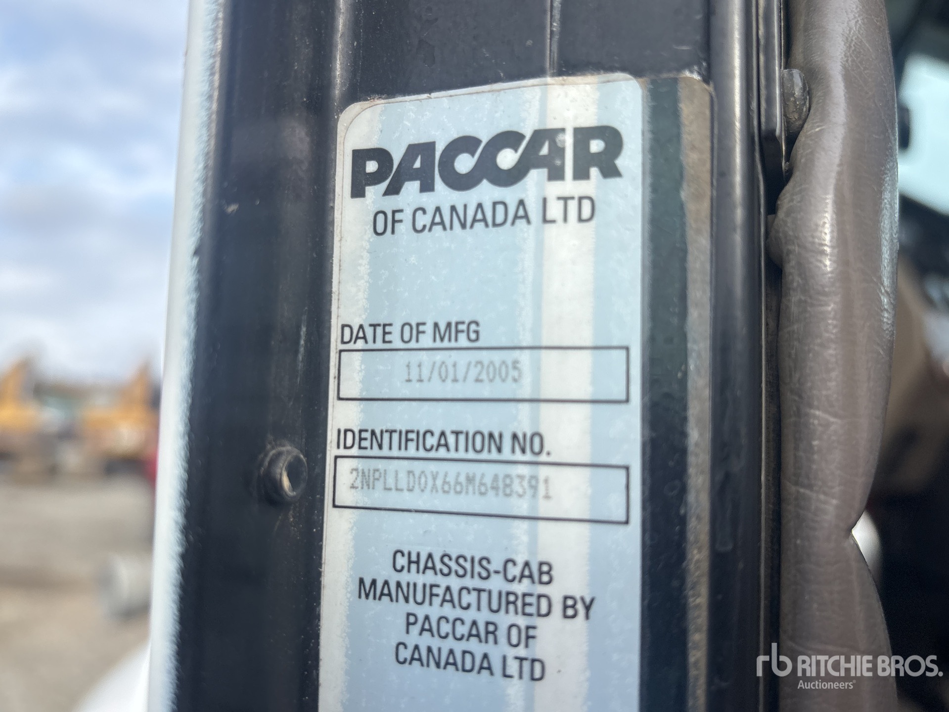 2006 Peterbilt 335