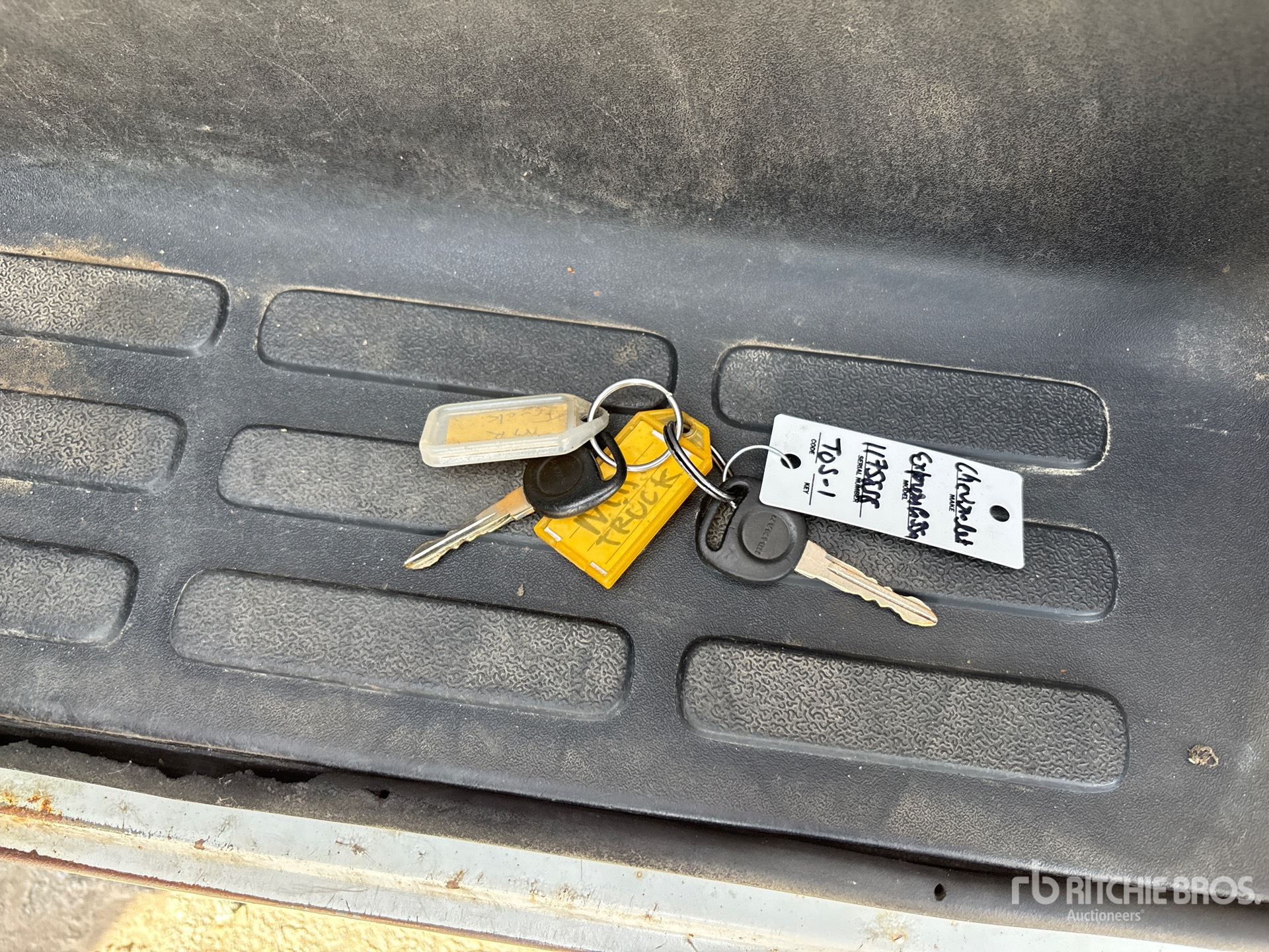 2004 Chevrolet EXPRESS G3500