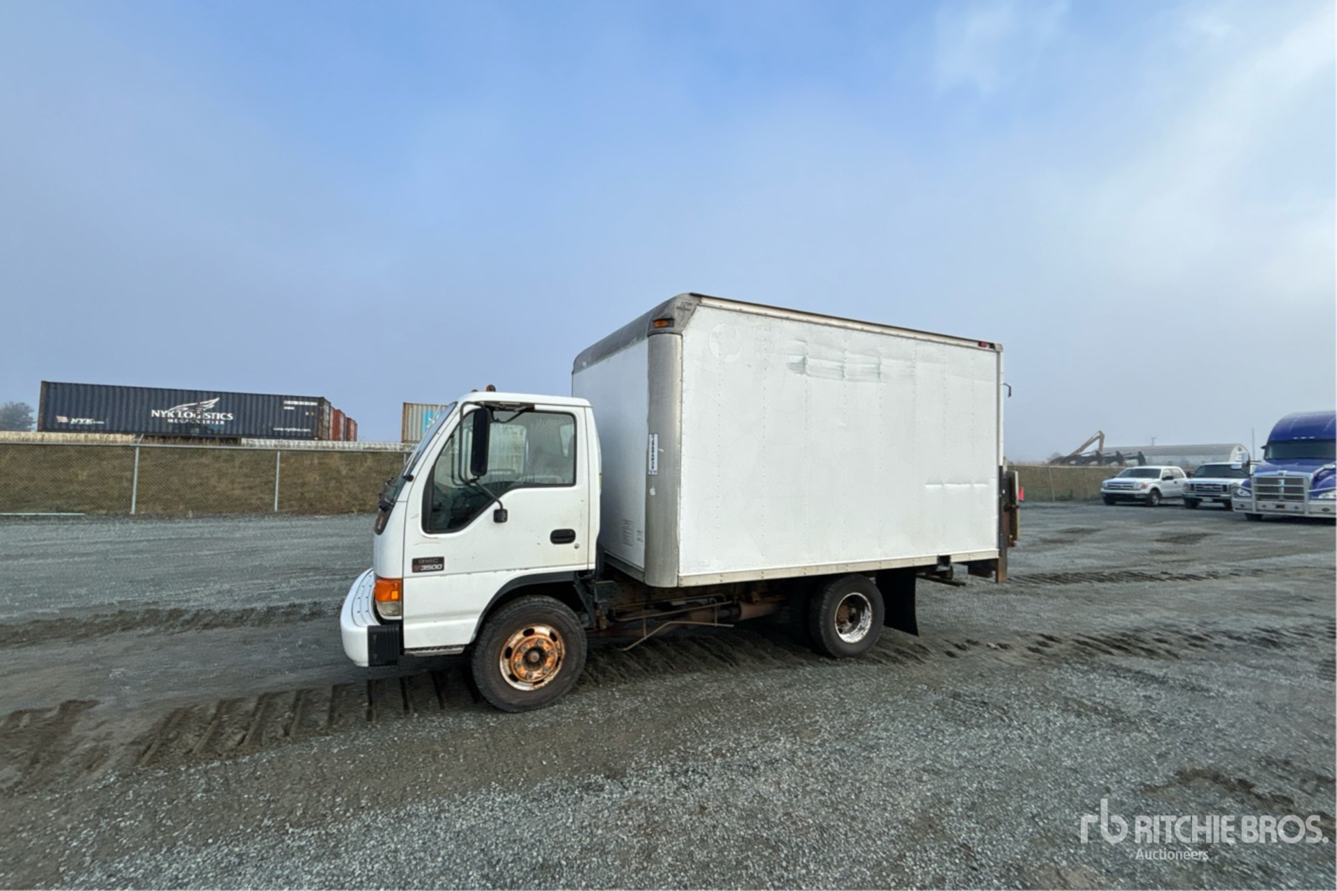 2001 GMC W3500
