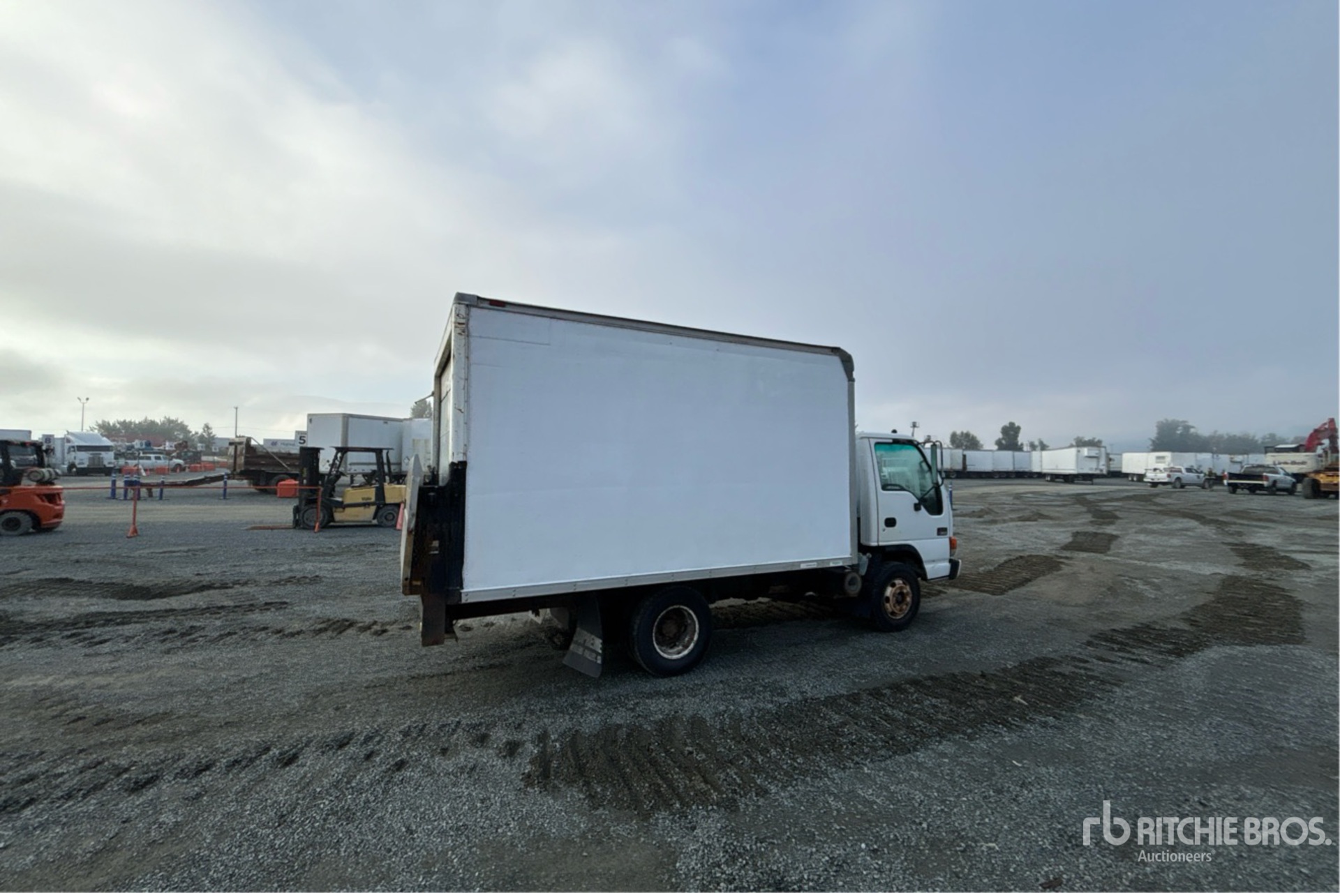 2001 GMC W3500