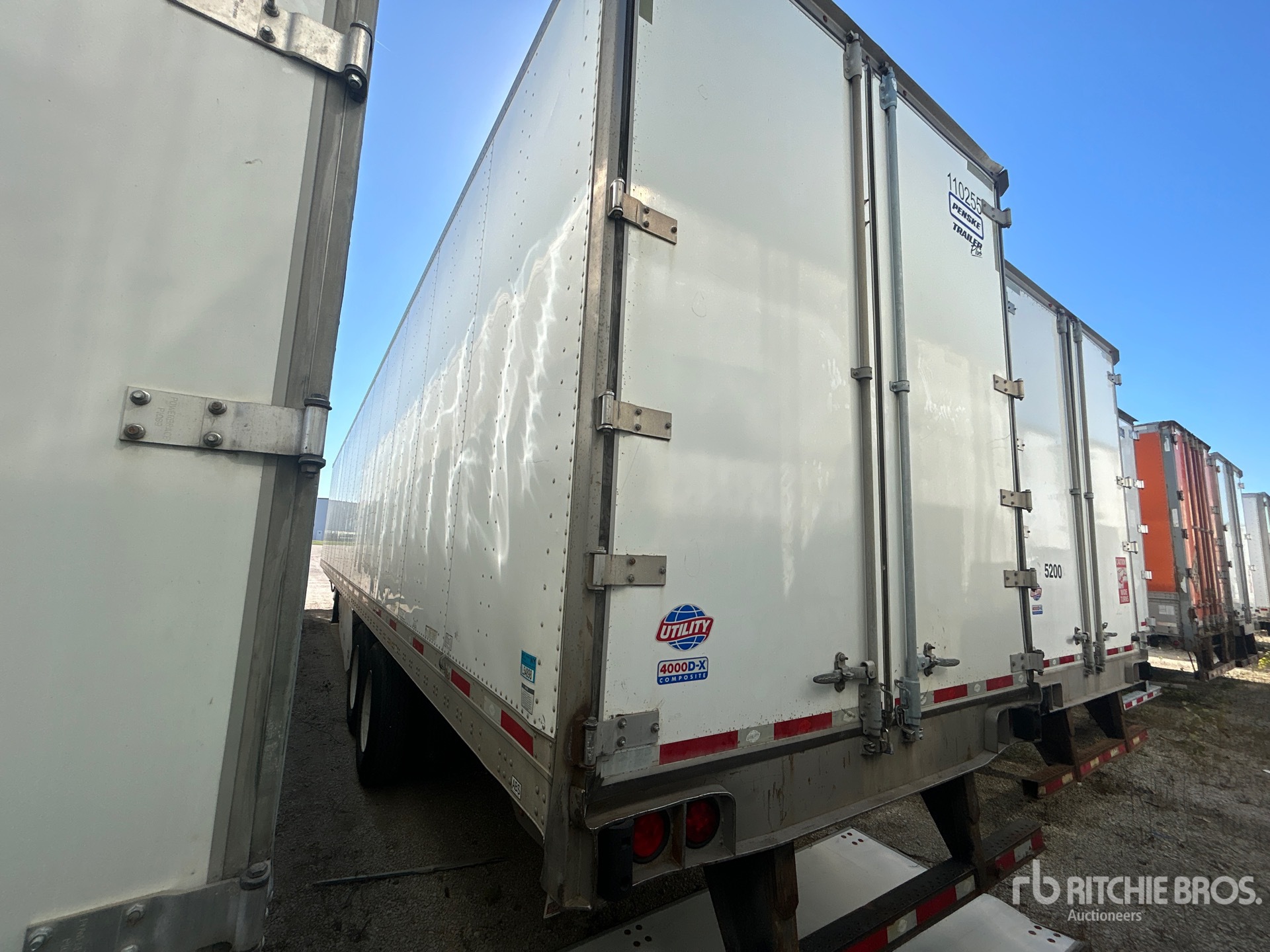 2015 Utility 53 FT X 102 IN T/A