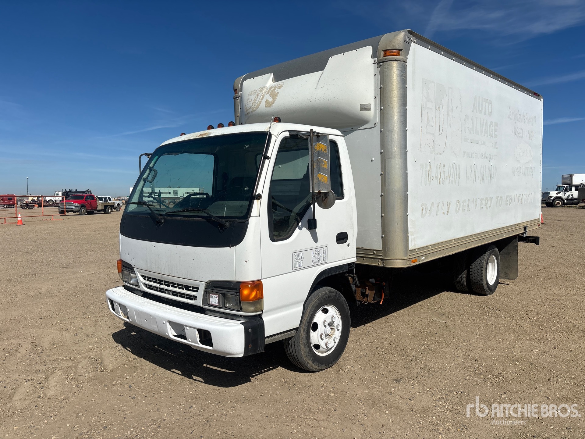 Photo of 2000 Isuzu NPR