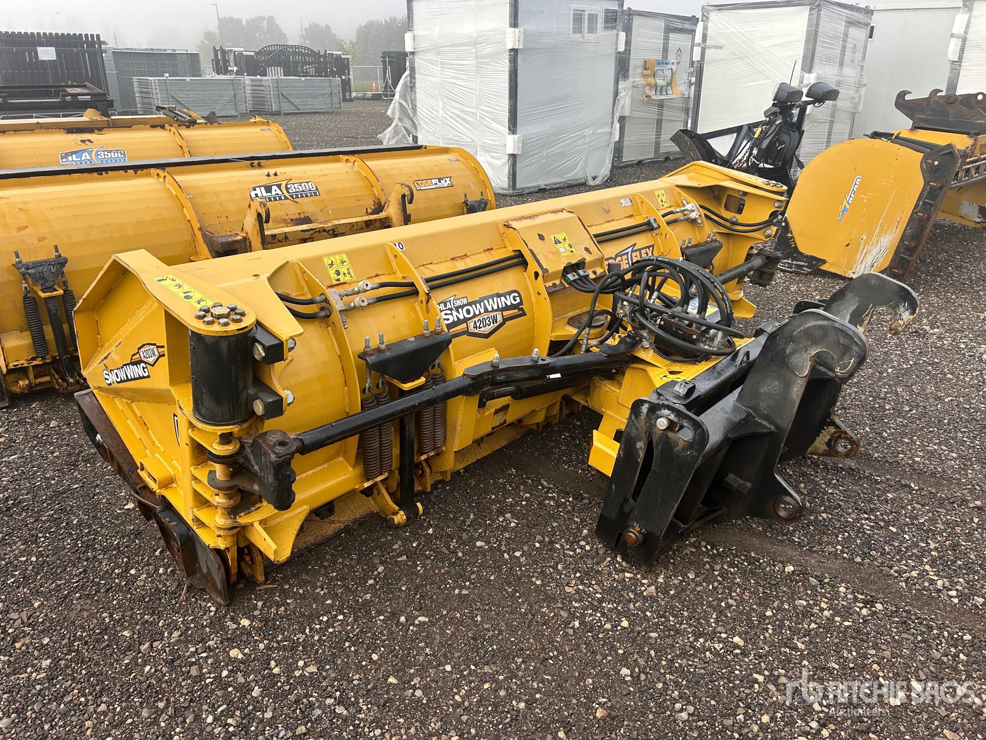 2023 Hla Snow 4203W