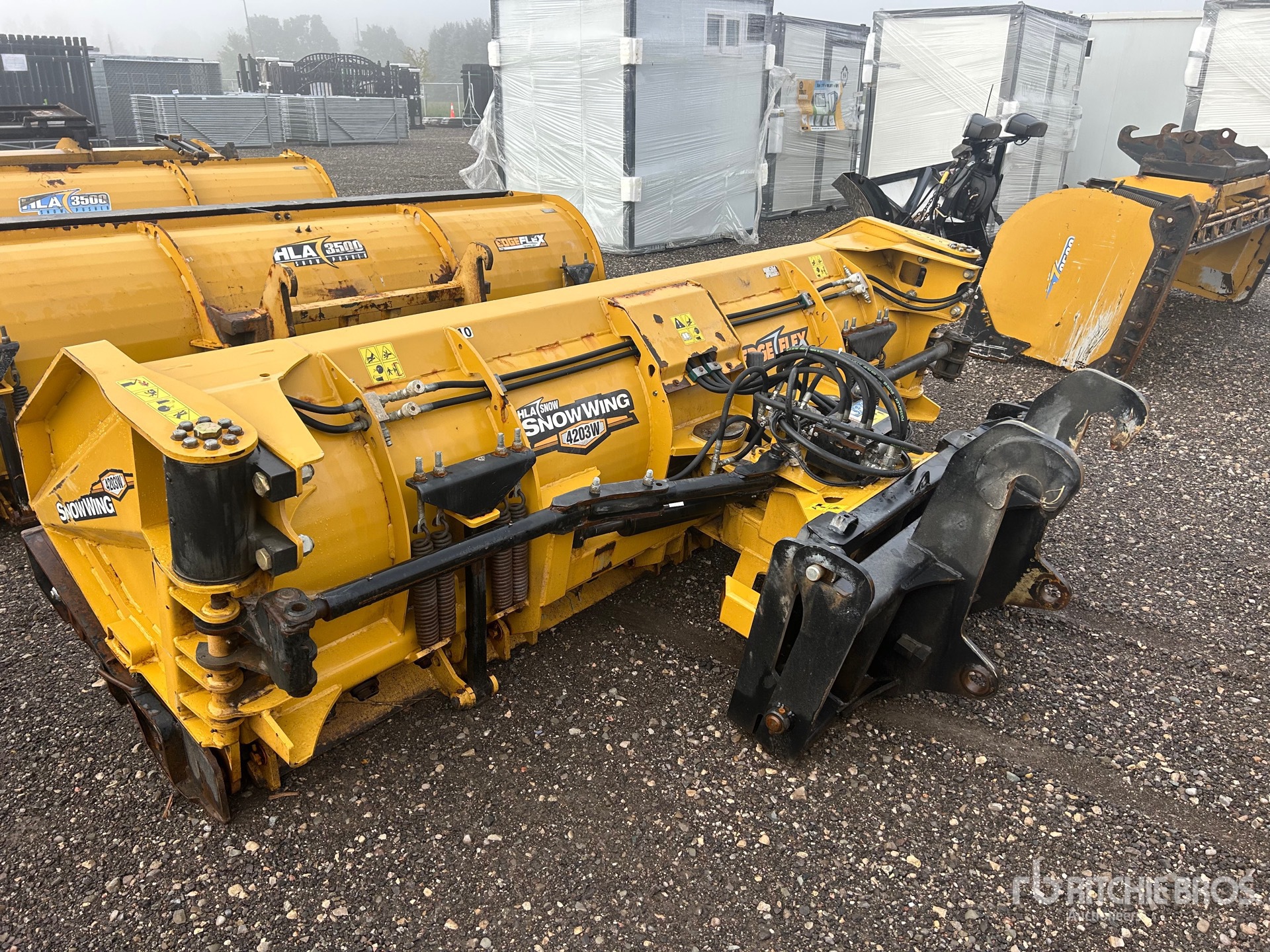 2023 Hla Snow 4203W