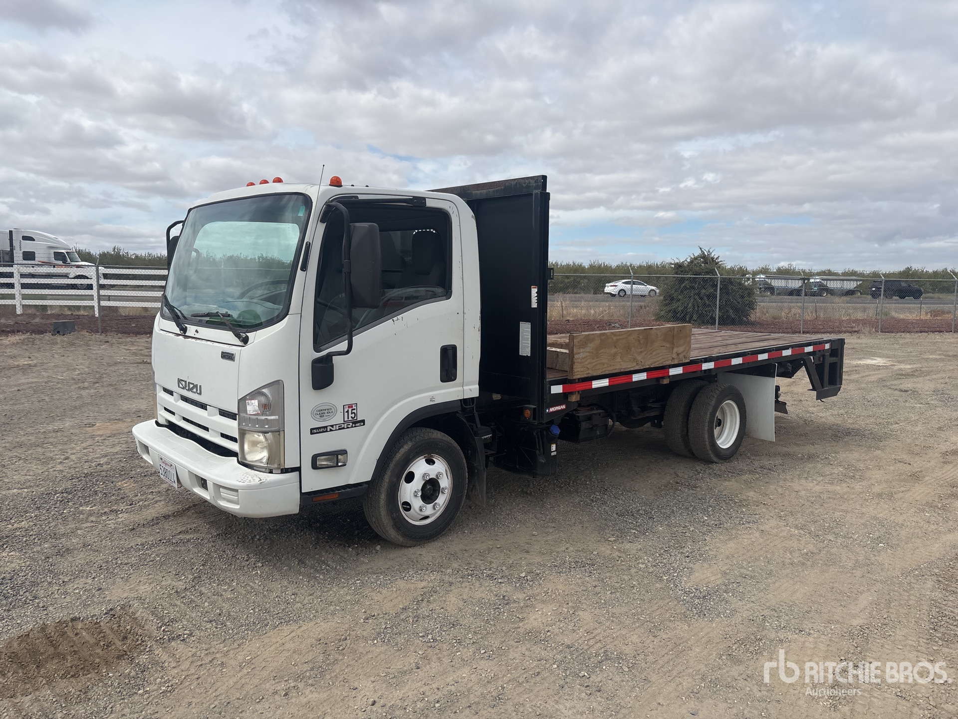 Photo of 2013 Isuzu NPR