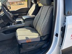 Cab with Seats/armrests