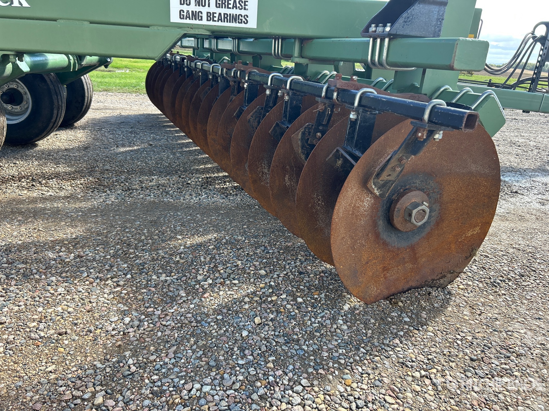 2013 Wishek 842N