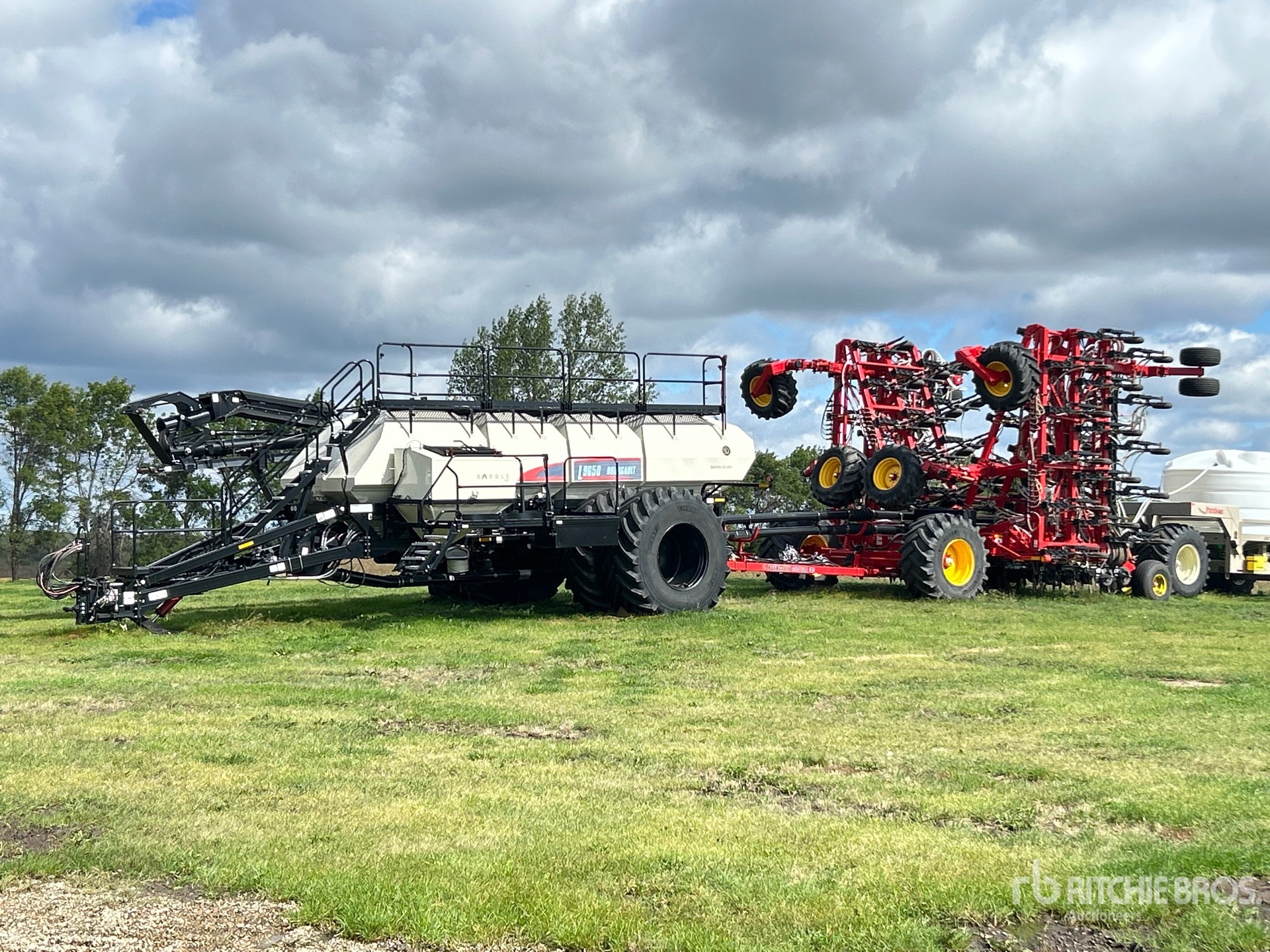 Photo of 2024 Bourgault 3335-76PHD
