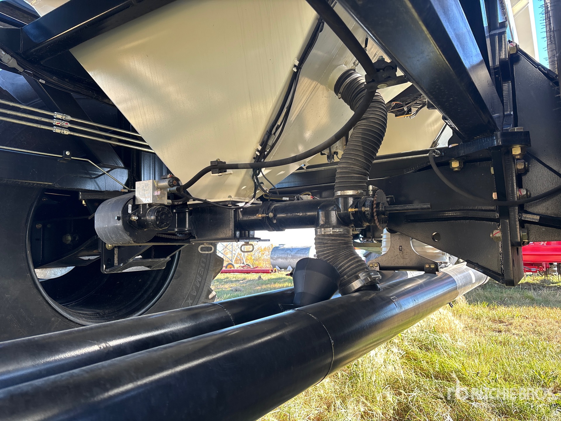 2024 Bourgault 3335-76PHD