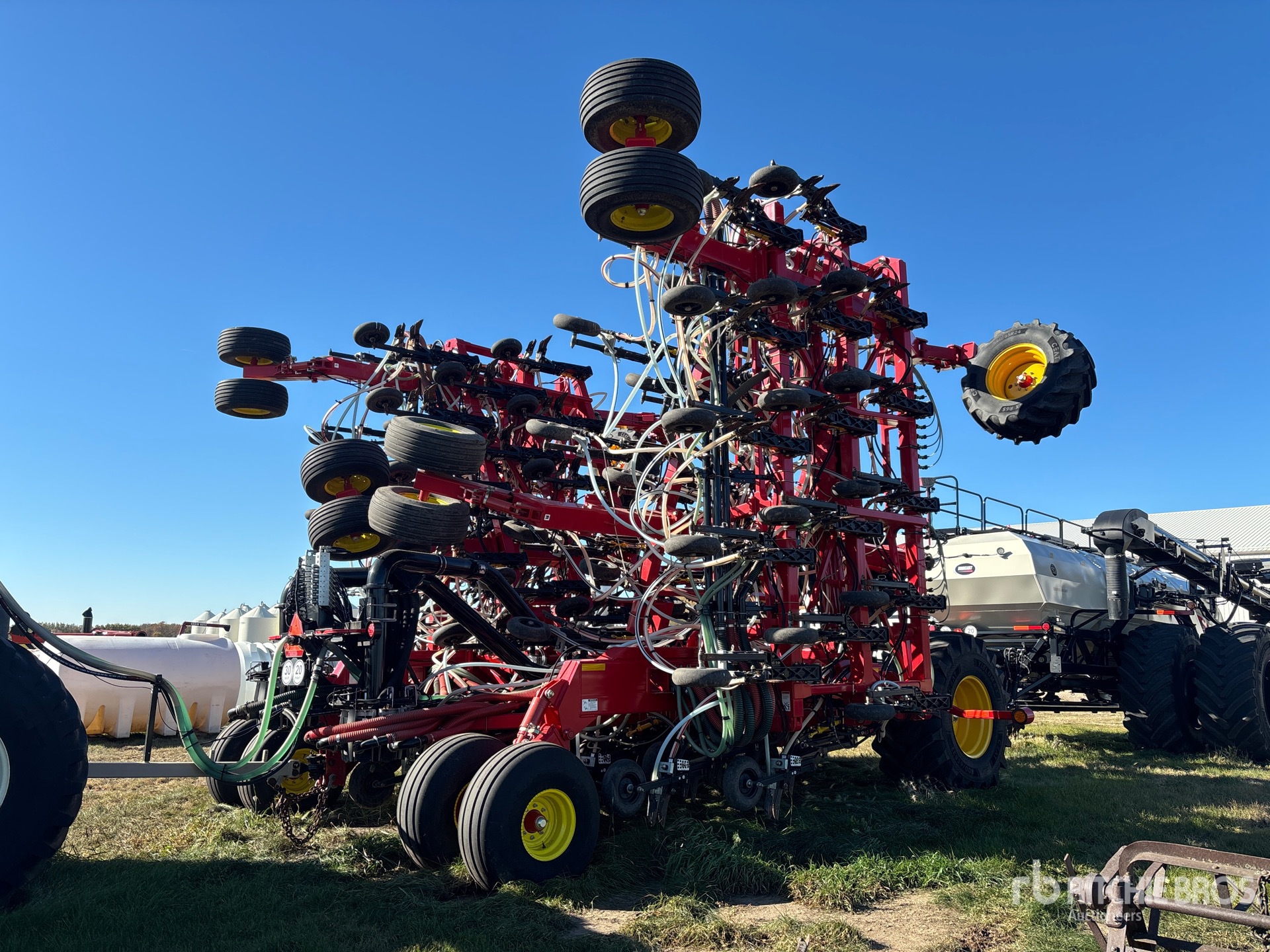 2024 Bourgault 3335-76PHD