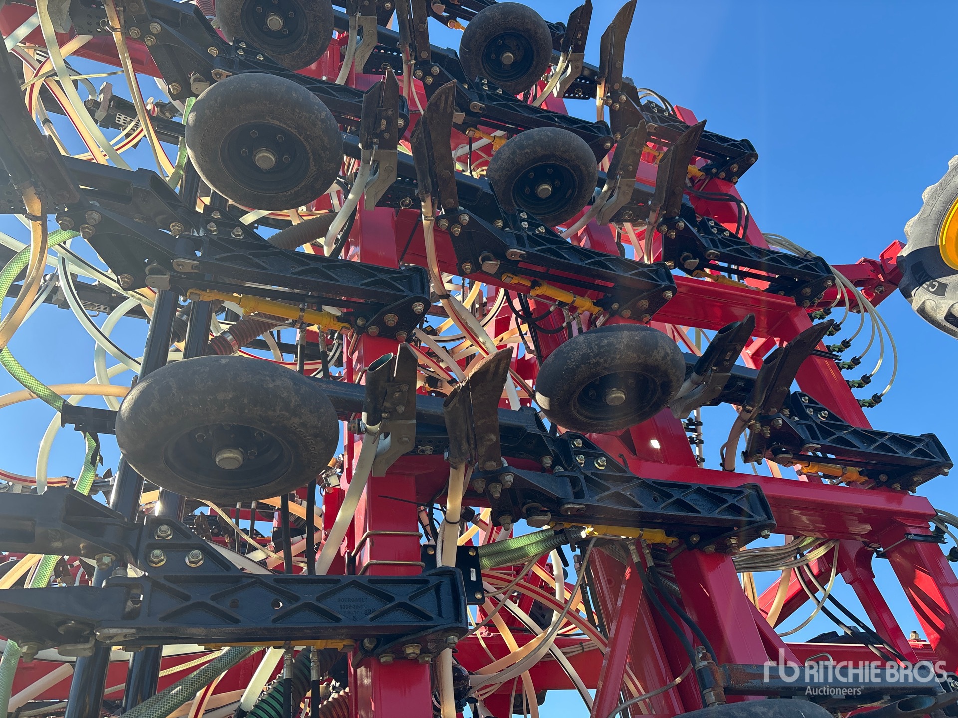 2024 Bourgault 3335-76PHD