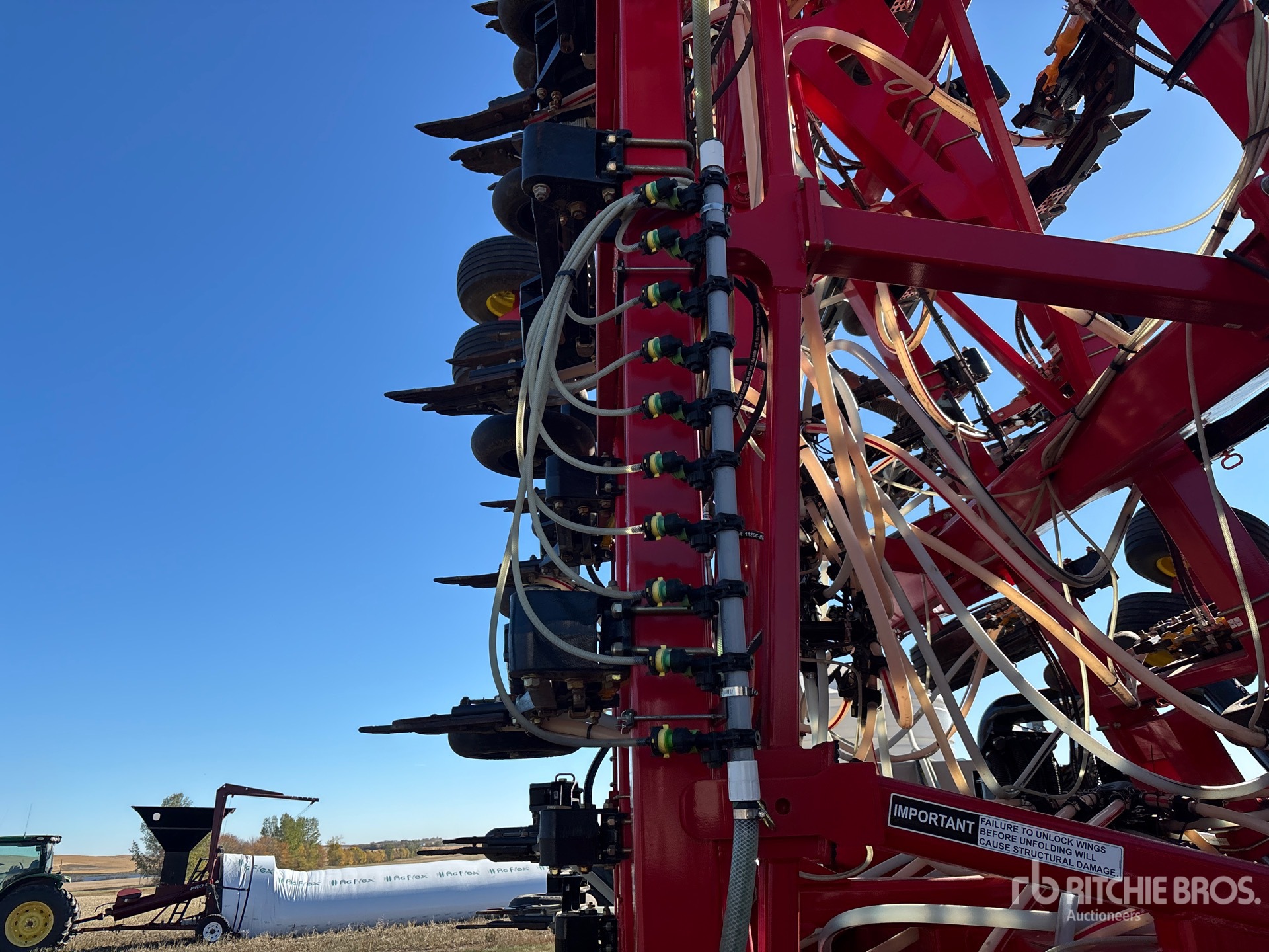 2024 Bourgault 3335-76PHD