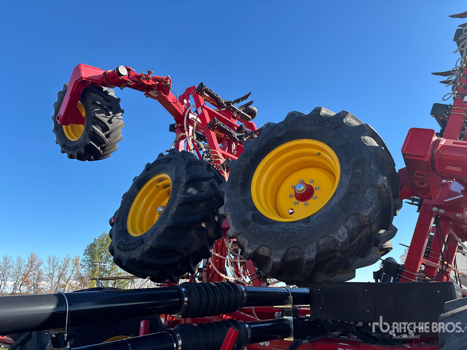 2024 Bourgault 3335-76PHD