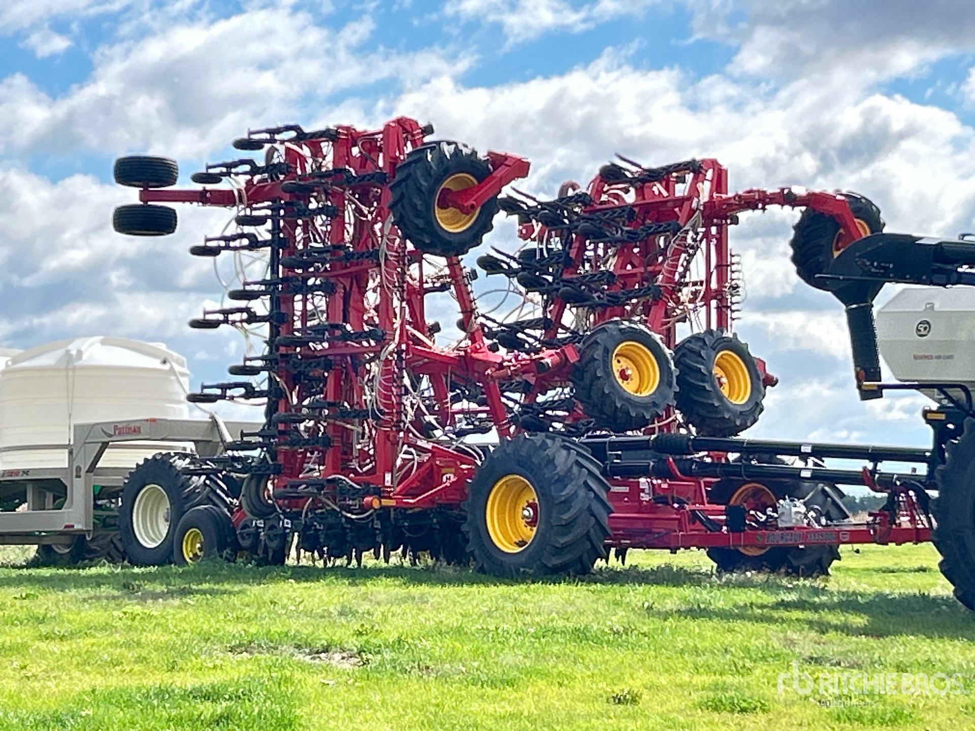 2024 Bourgault 3335-76PHD