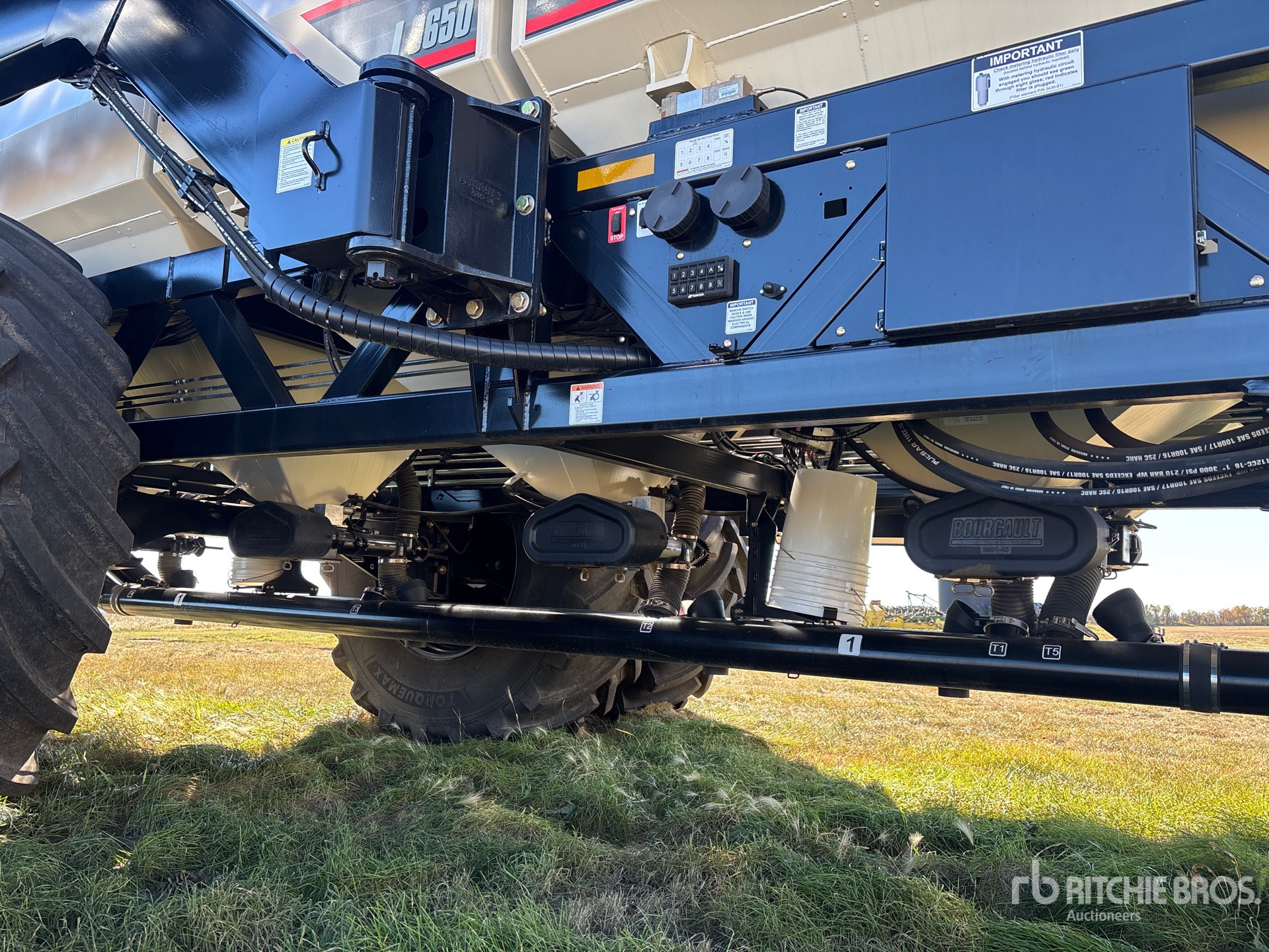 2024 Bourgault 3335-76PHD