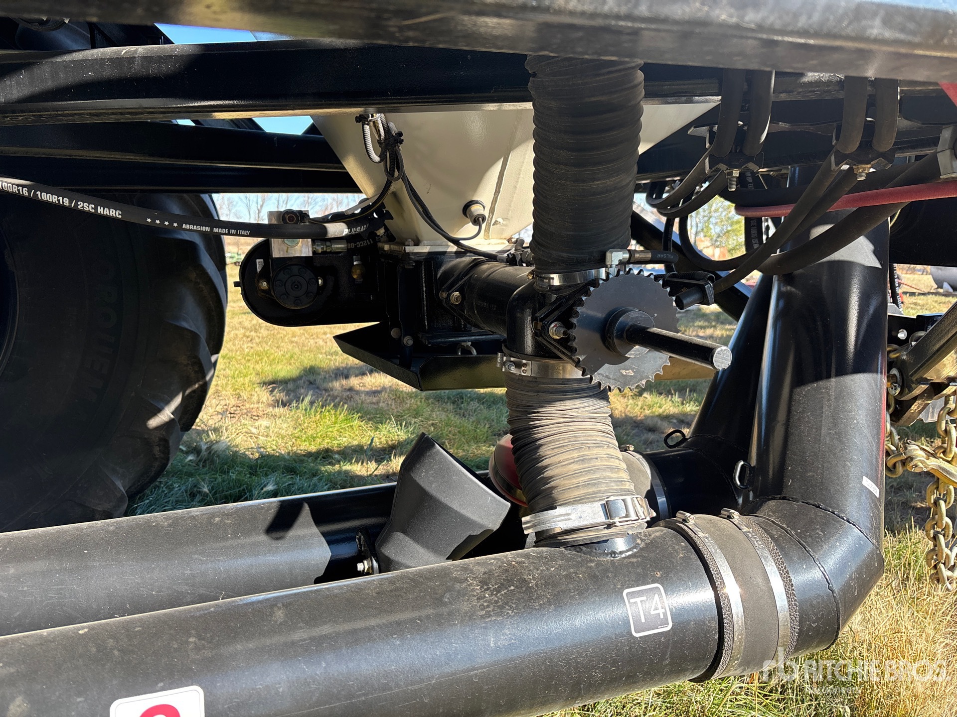 2024 Bourgault 3335-76PHD