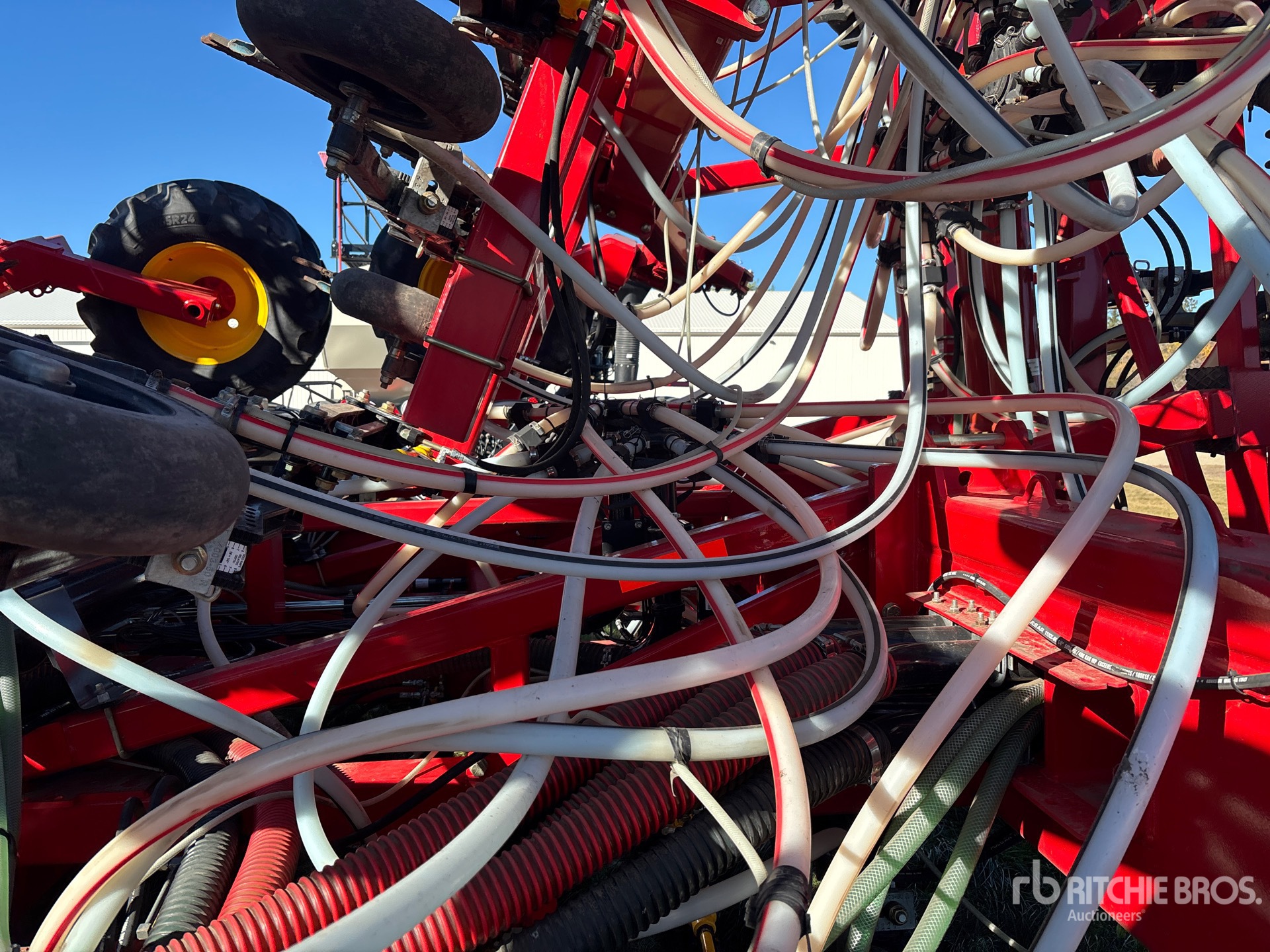 2024 Bourgault 3335-76PHD