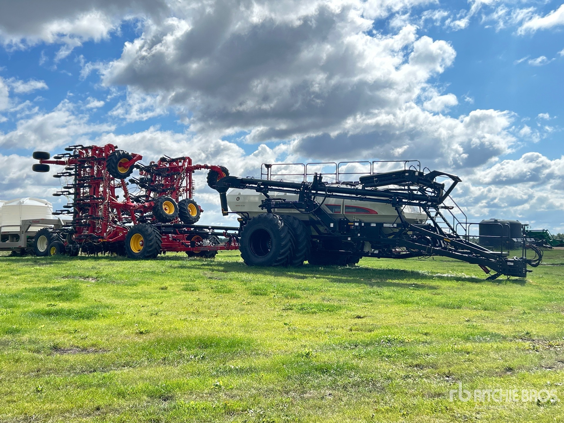 2024 Bourgault 3335-76PHD