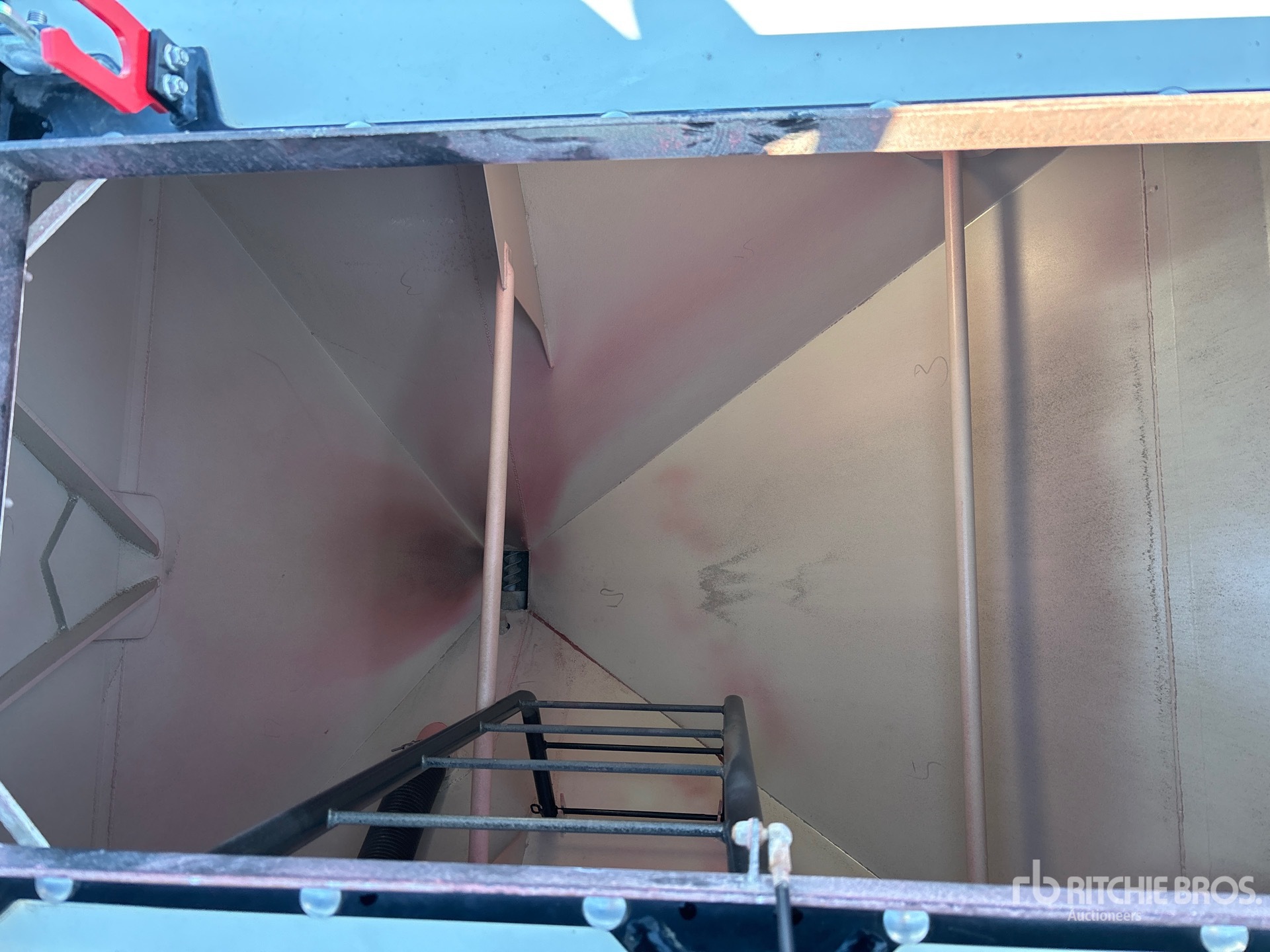2024 Bourgault 3335-76PHD
