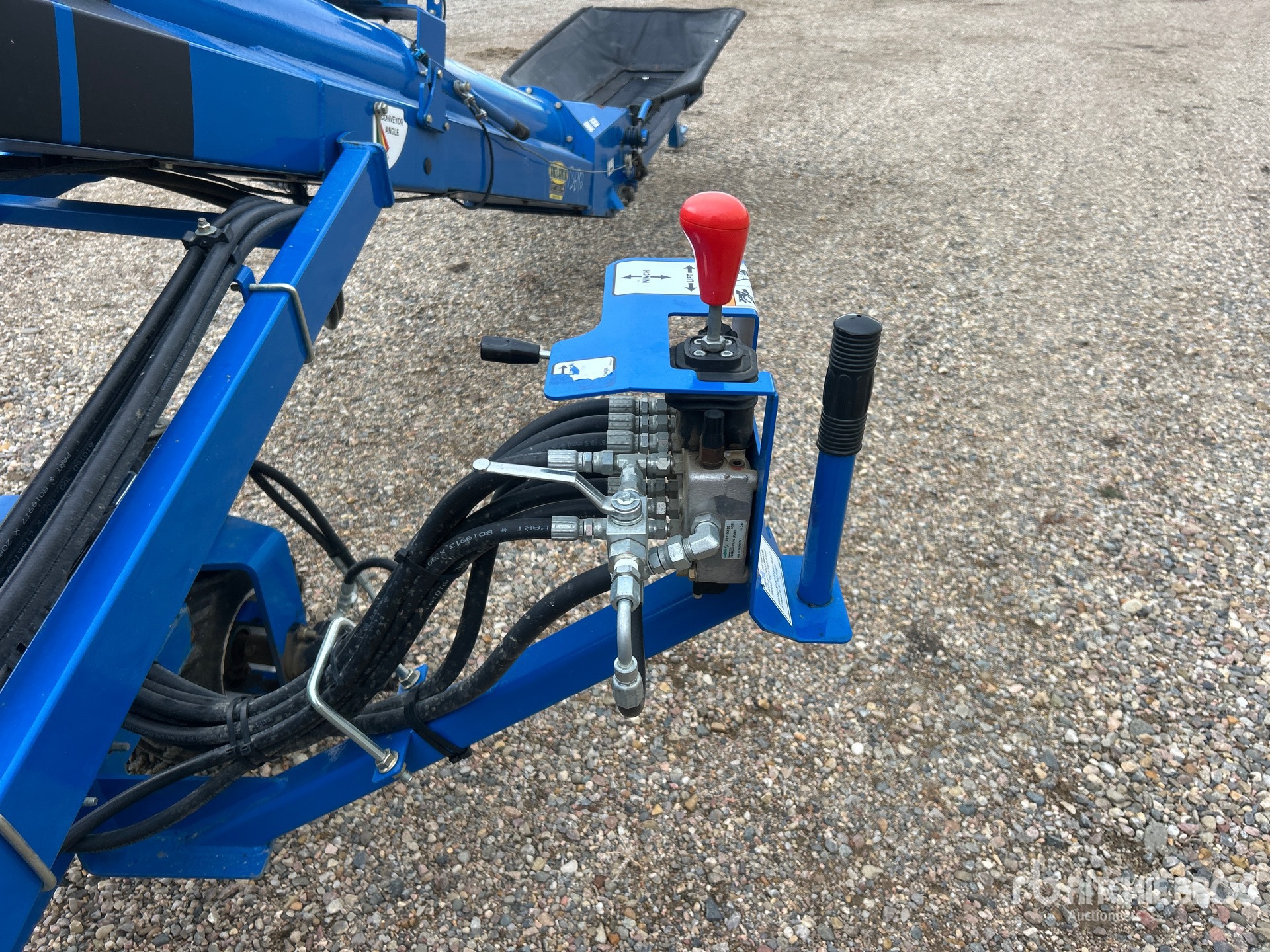 2021 Brandt 1552 LP