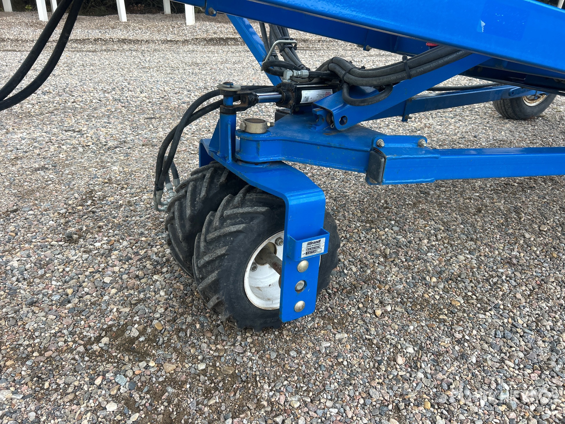 2021 Brandt 1552 LP