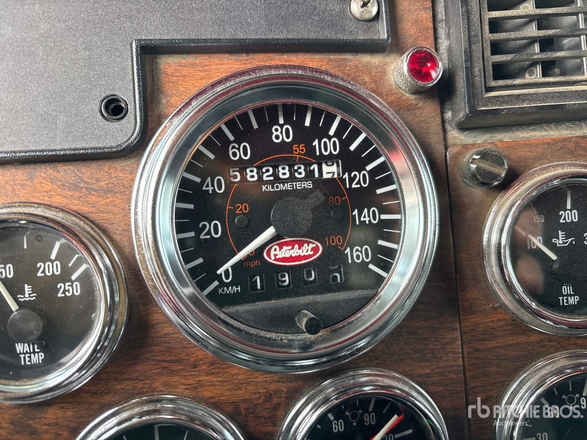 2000 Peterbilt 379