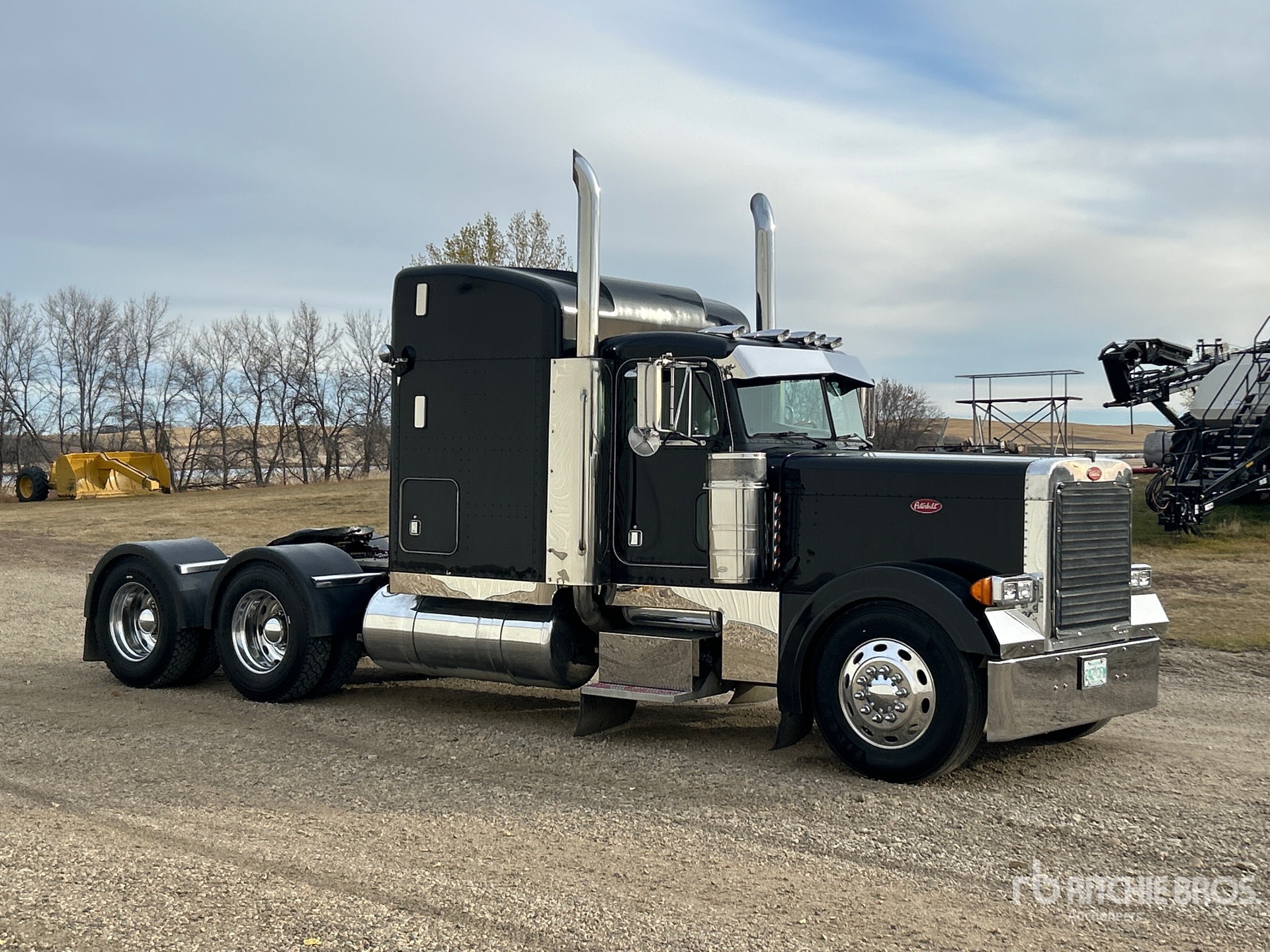 2000 Peterbilt 379