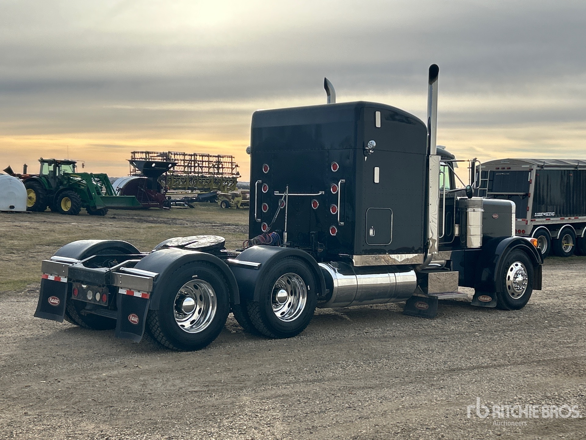 2000 Peterbilt 379