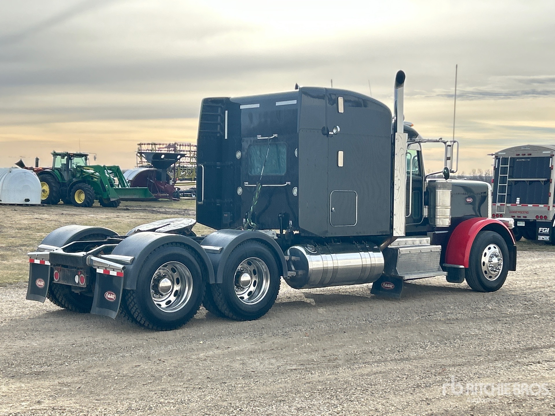 2013 Peterbilt 389
