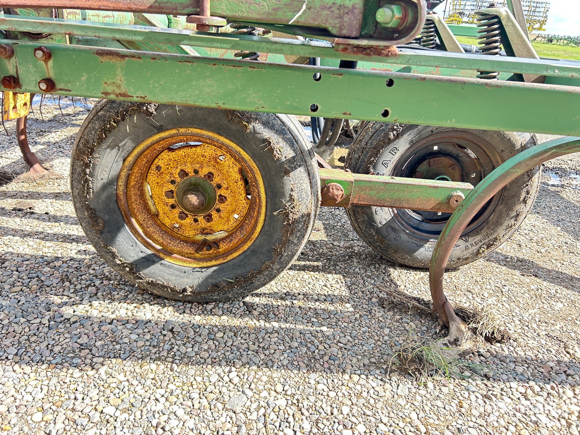 John Deere 1610