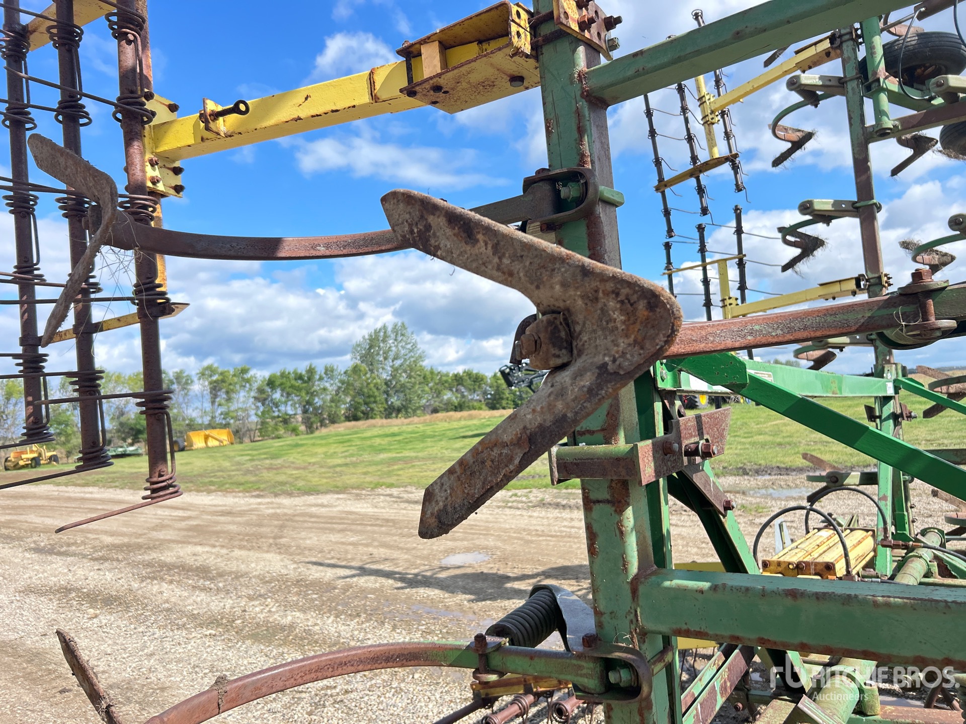 John Deere 1610
