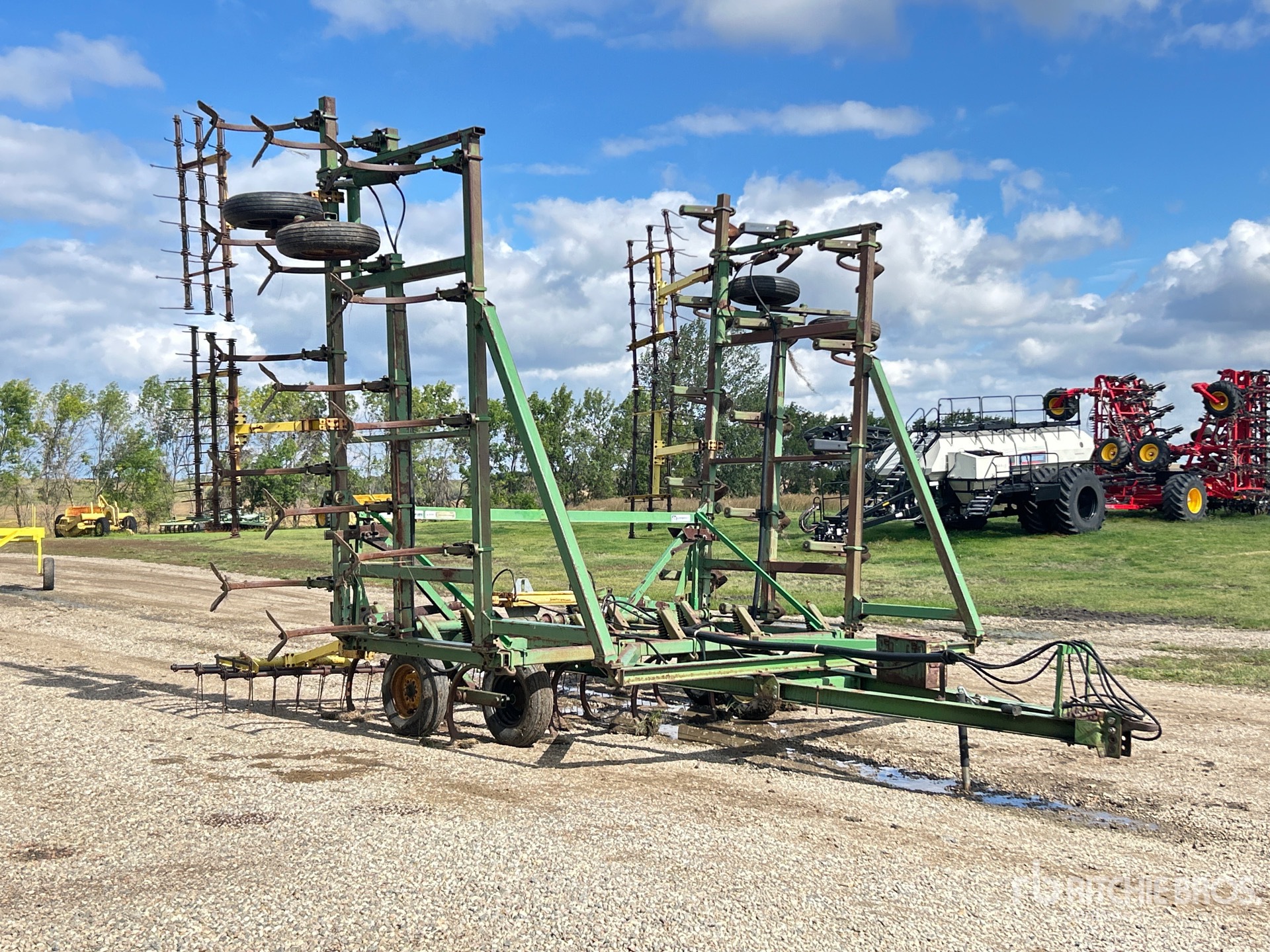 John Deere 1610