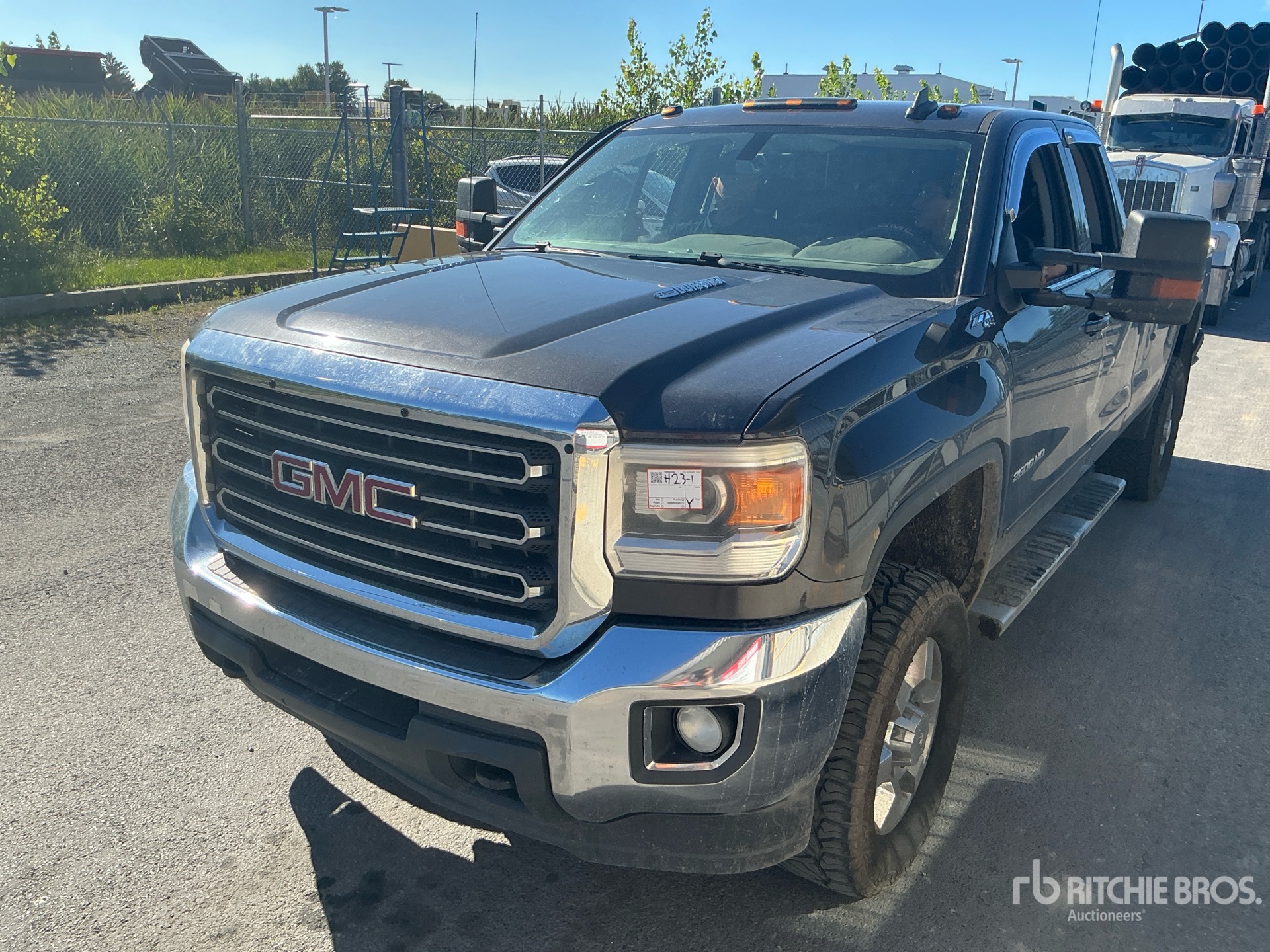 Photo of 2015 GMC SIERRA 2500