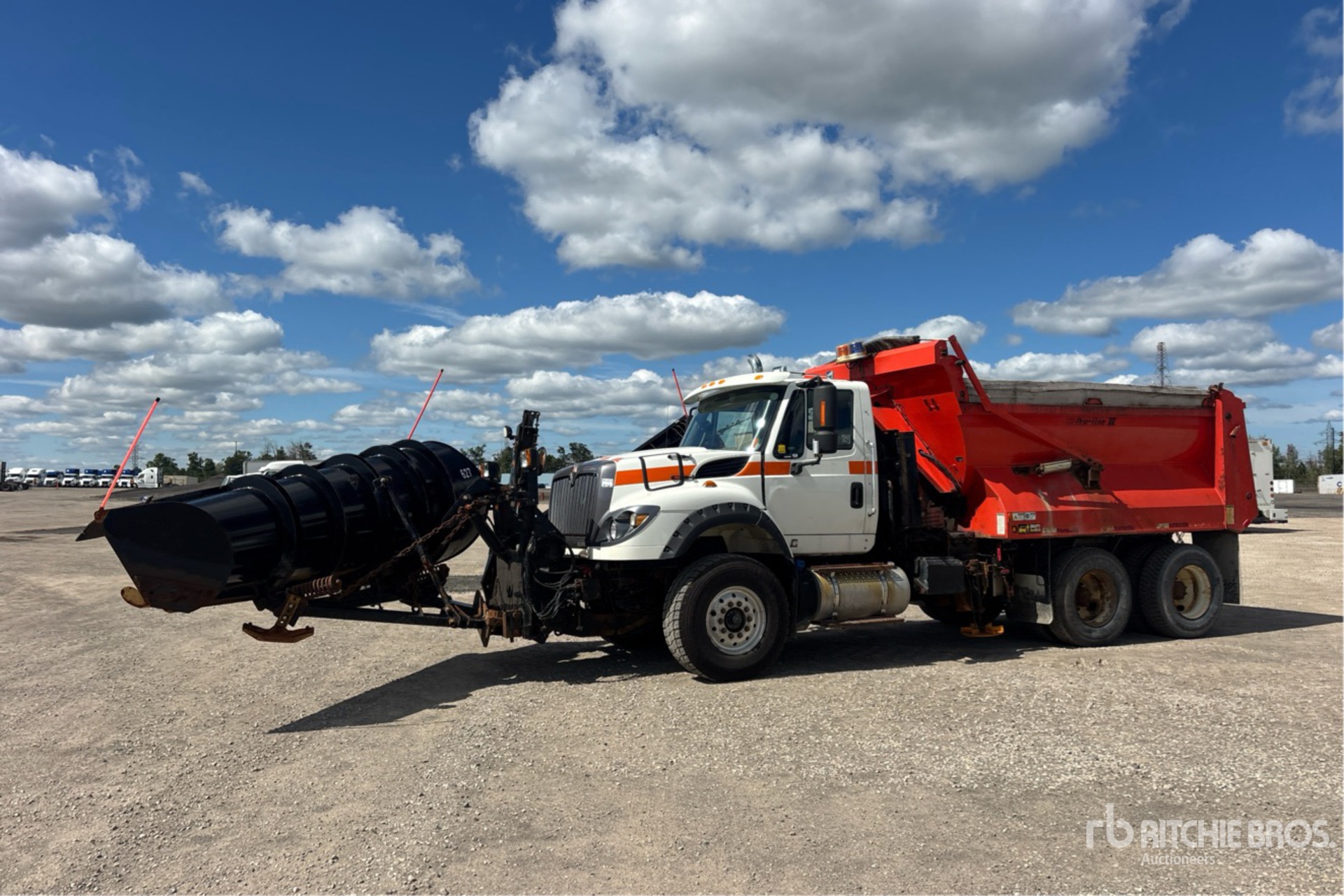 2015 International 7600