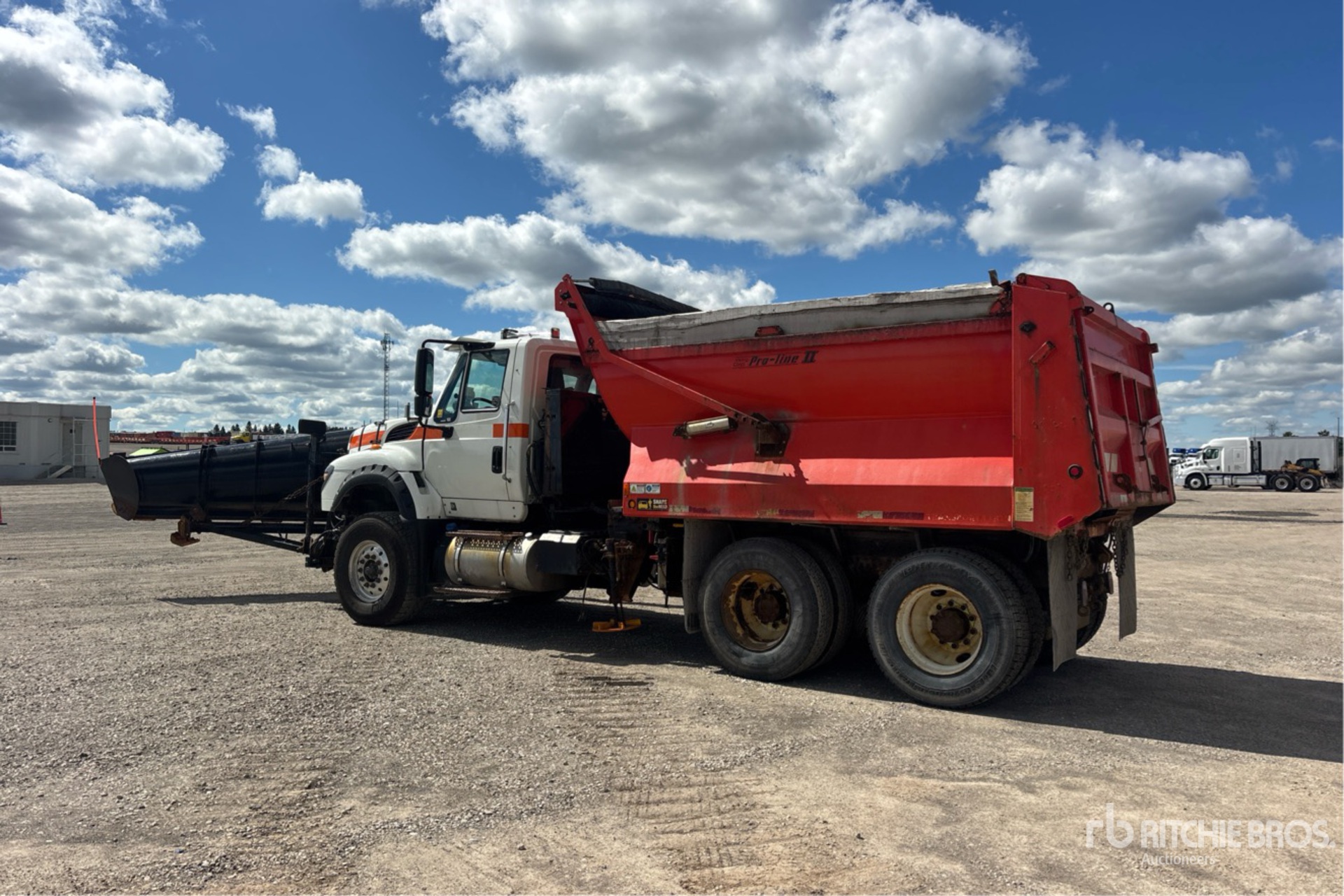2015 International 7600